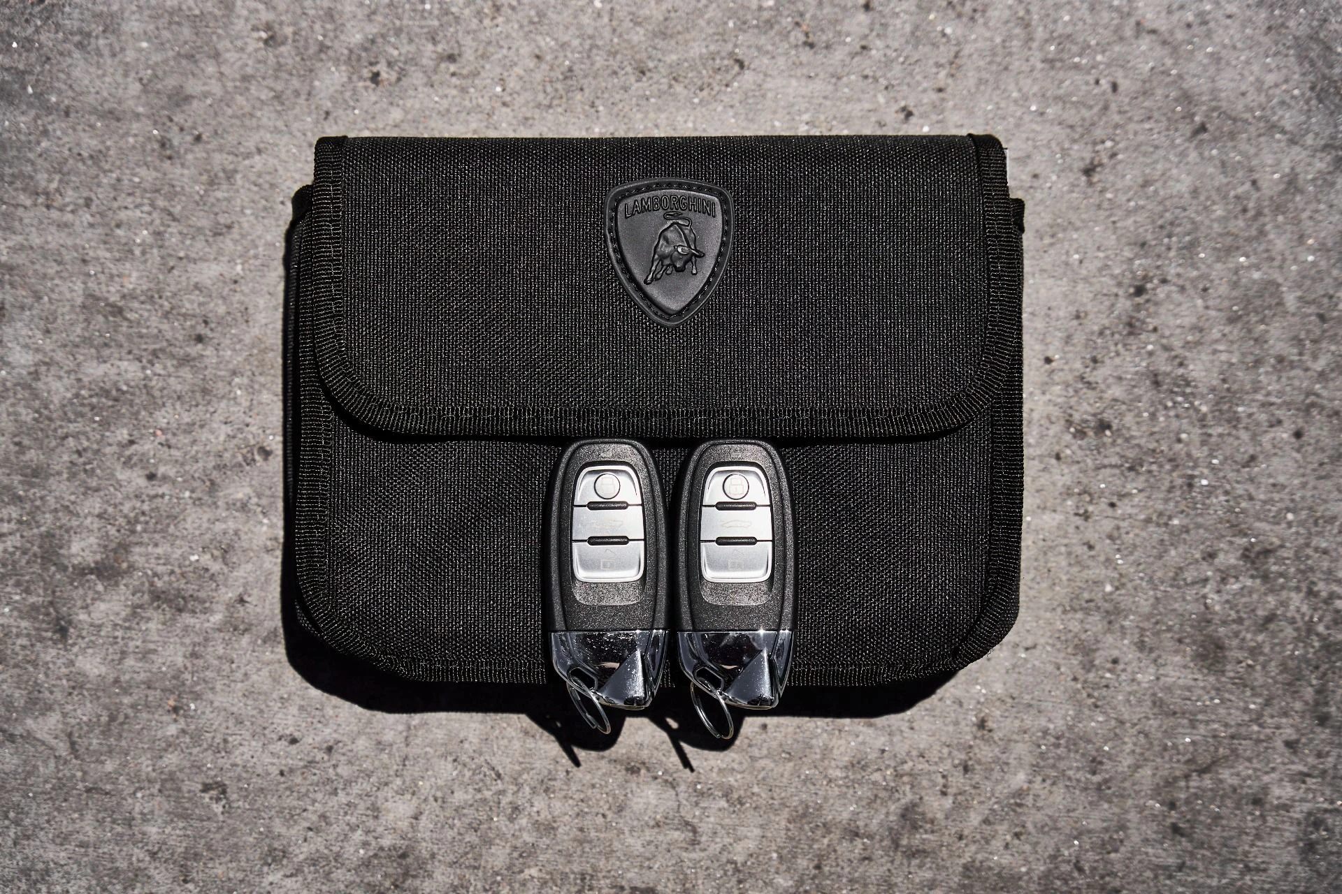 mph080_497427273_Used_2023_Lamborghini_Huracan_Sterrato_Base_1779238976_8e797df32a