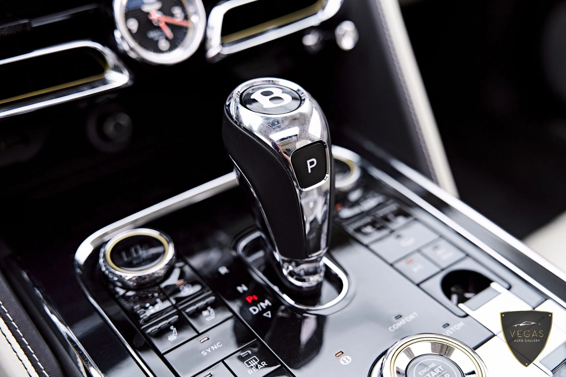 mph080_613022051_Used_2022_Bentley_Flying_Spur_V8_1782495119_f94f4ab6db