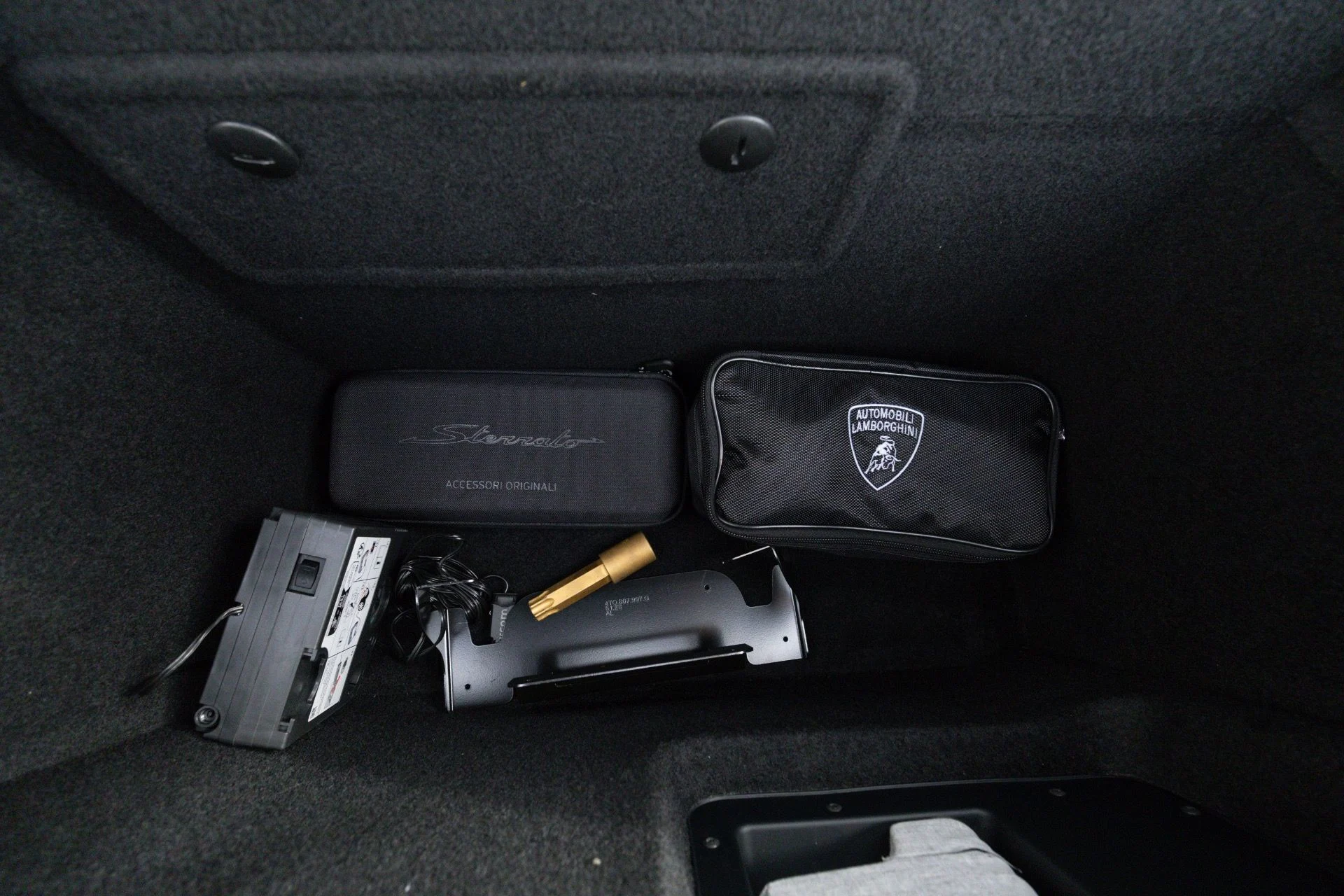 mph080_671387466_Used_2024_Lamborghini_Huracan_Sterrato_1775279109_219b4d1219