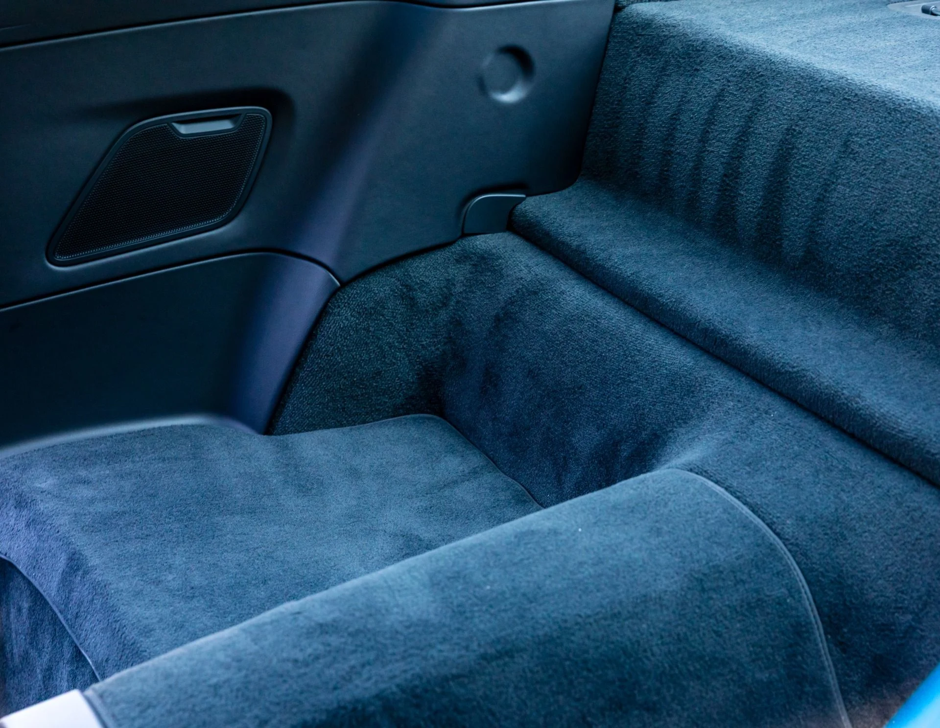 mph080_693213761_Used_2022_Porsche_911_GT_3_1769043467_5b44429505