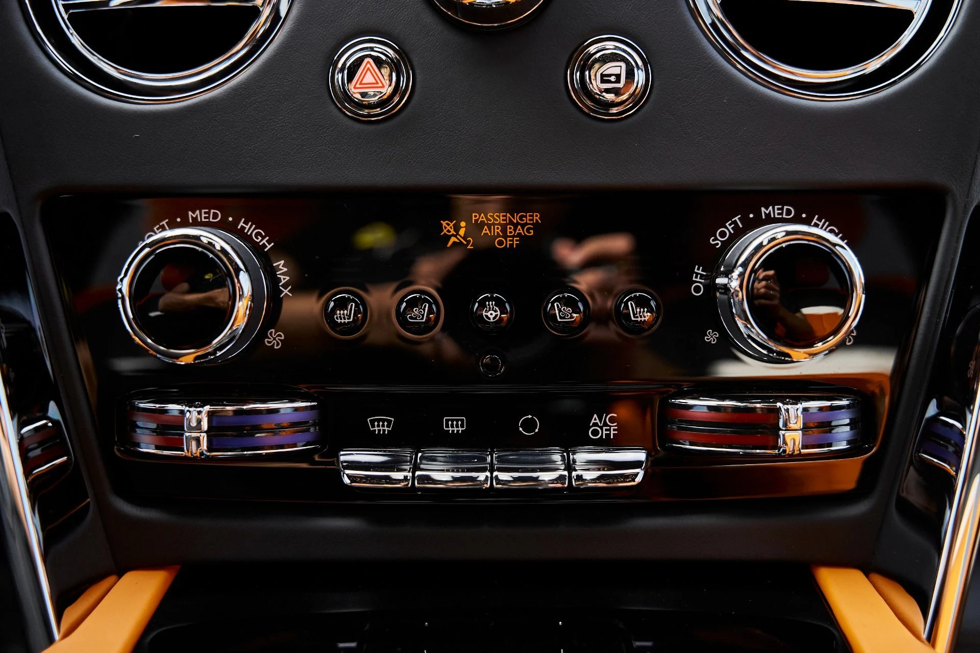 mph080_828846450_Used_2025_Rolls_Royce_Cullinan_Base_1770950939_a1ced2ffab