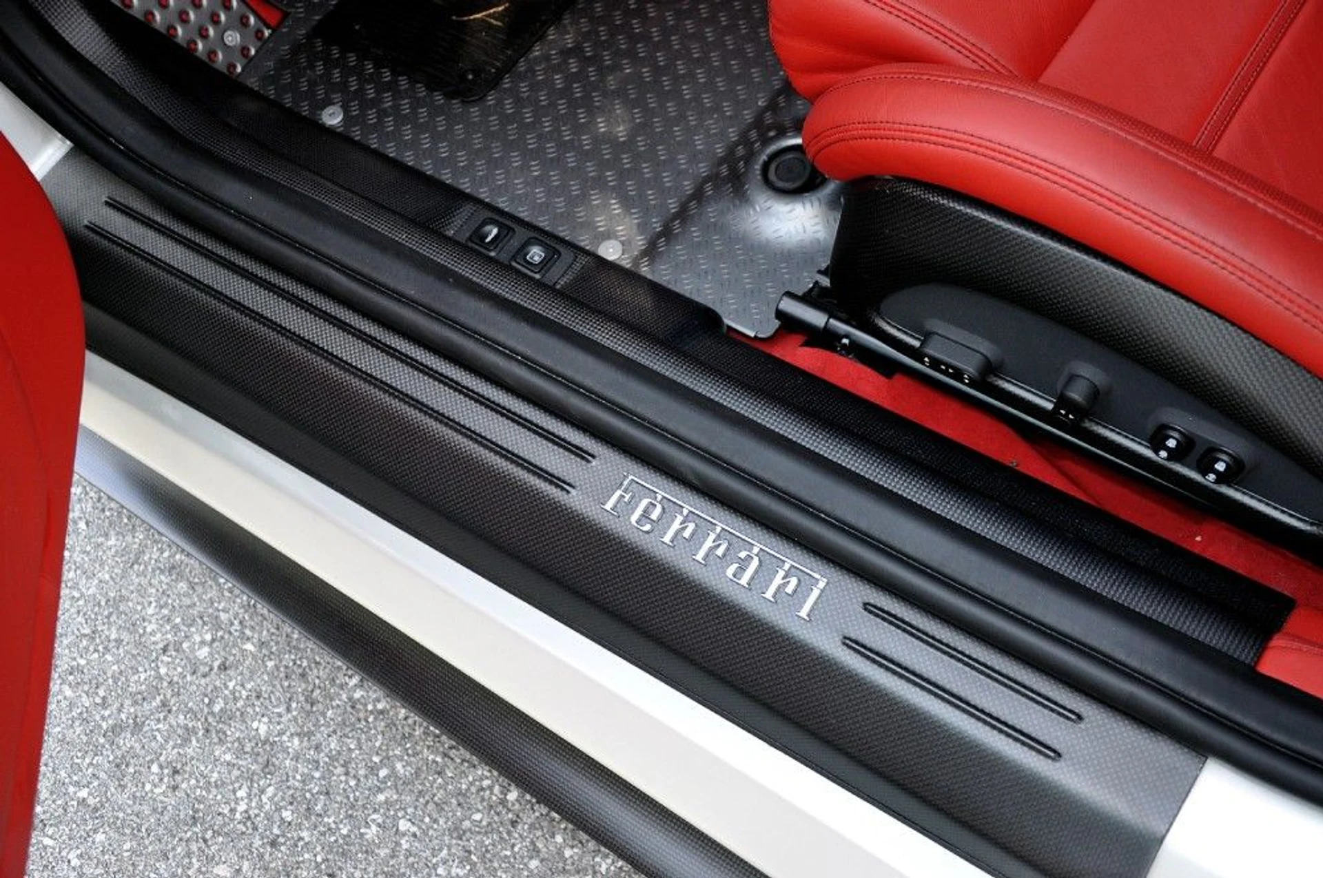 mph080_855327298_81_p81_l_b1728e9729