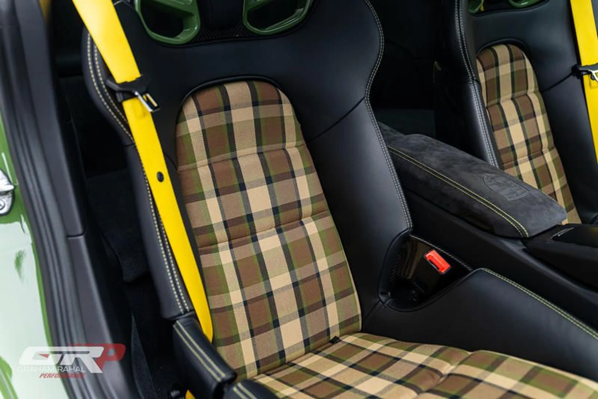 mph080_932771669_E22_D4_A80_2_CDB_4_A0_E_BE_7_D_AE_367_E447_F02_a1a6ef96f4