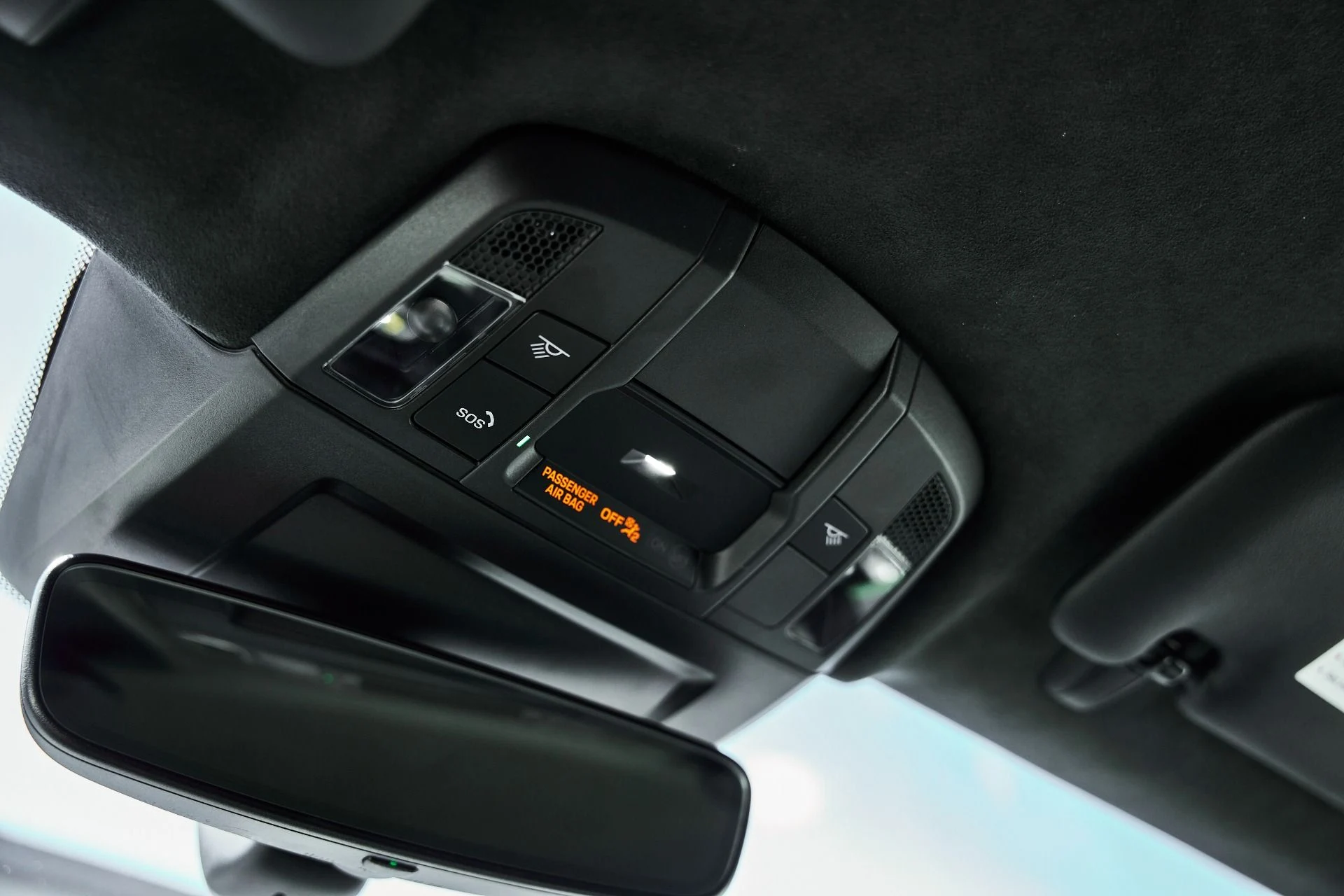 mph081_1042733562_Used_2025_Porsche_911_GT_3_RS_1776295653_26c3403086