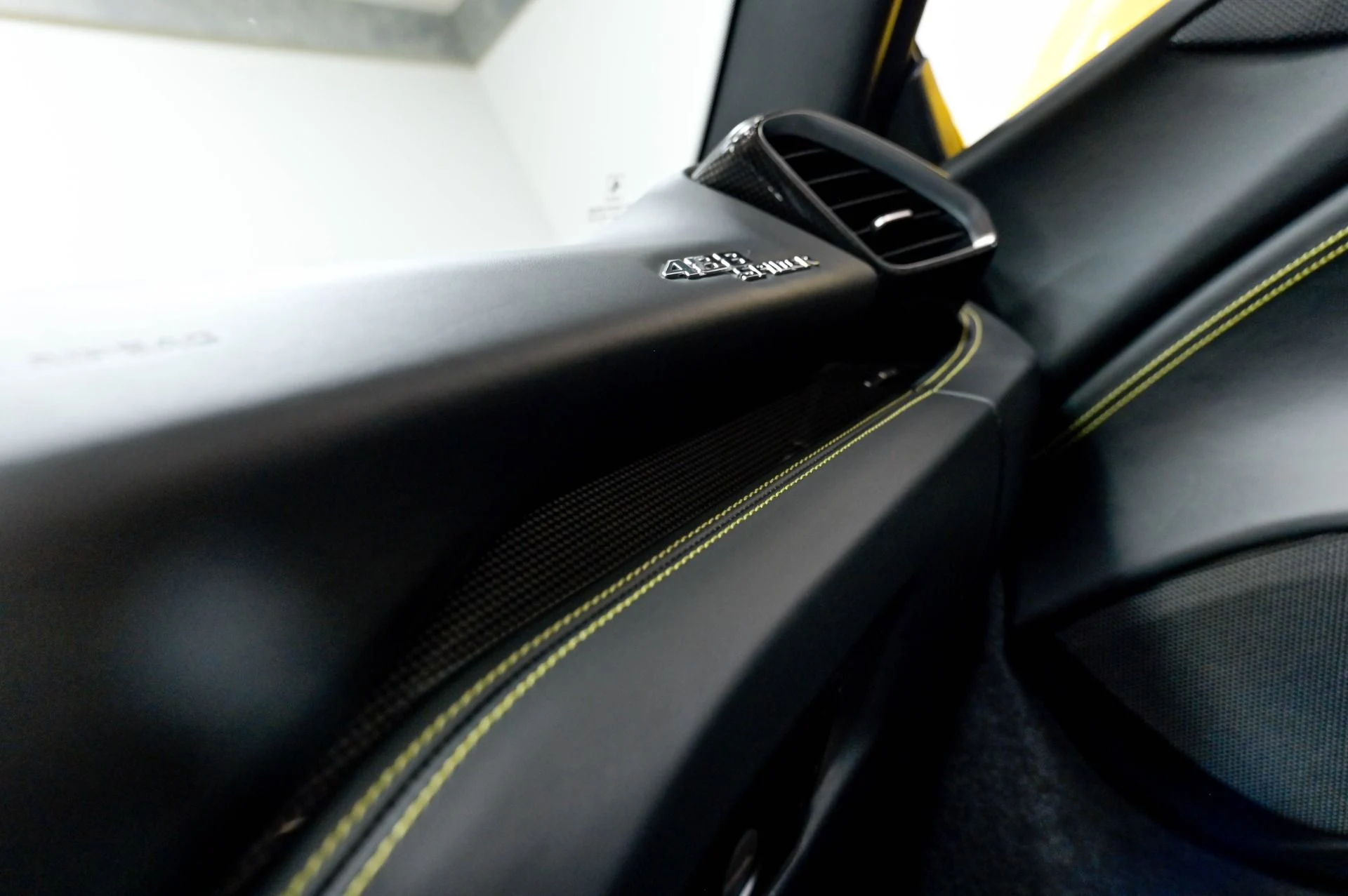 mph081_1162948668_Used_2017_Ferrari_488_Spider_1782250763_7fa82de564