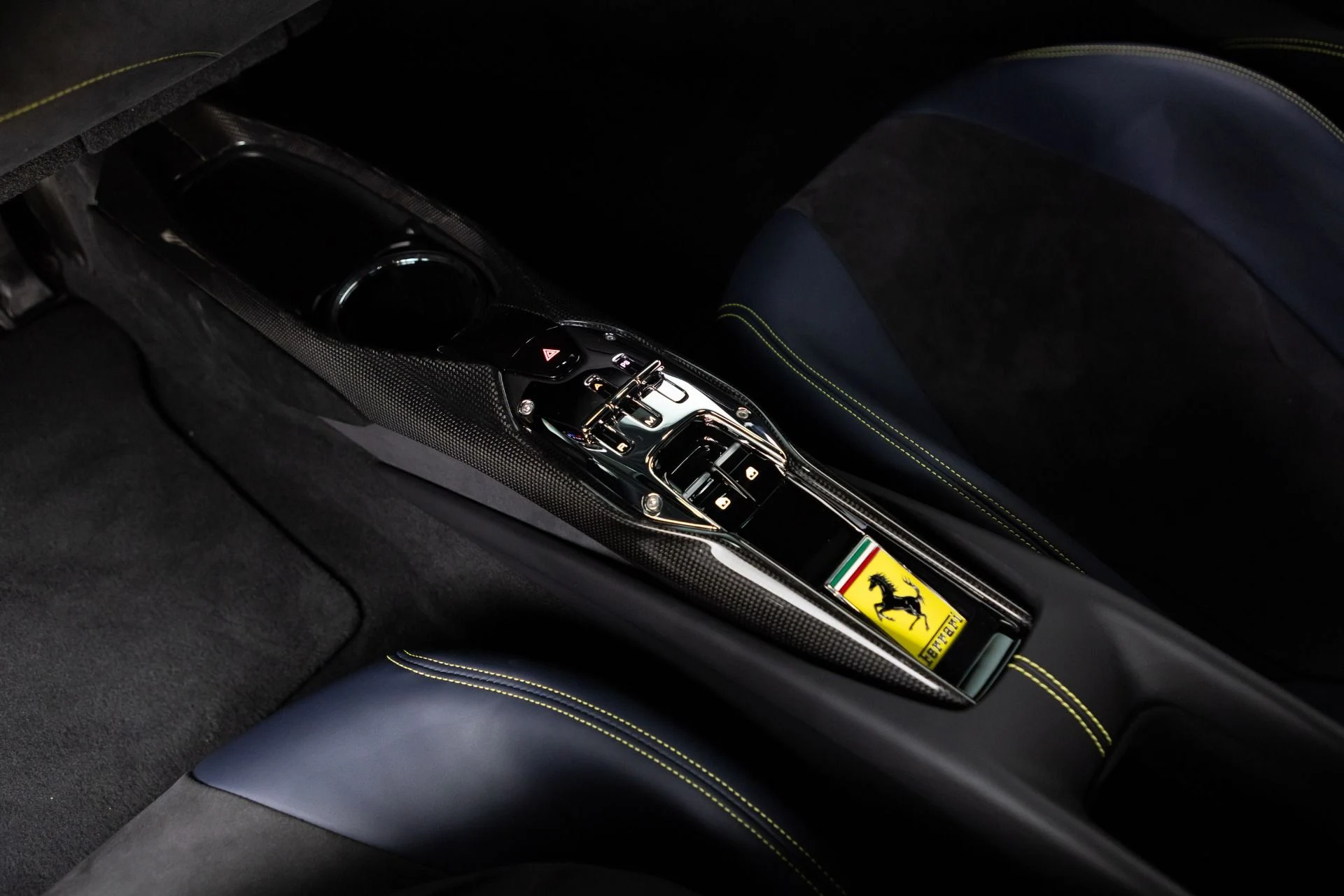 mph081_1199626582_Used_2025_Ferrari_296_GTB_1776367158_6b5d3f140e