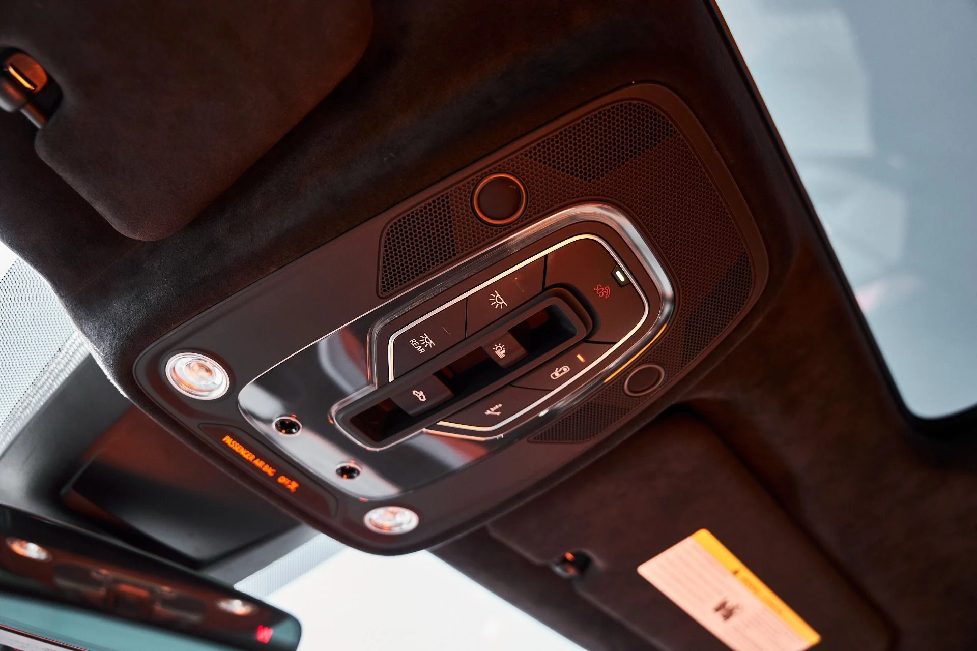 mph081_1246131630_Used_2022_Lamborghini_Urus_1778204524_478310e411