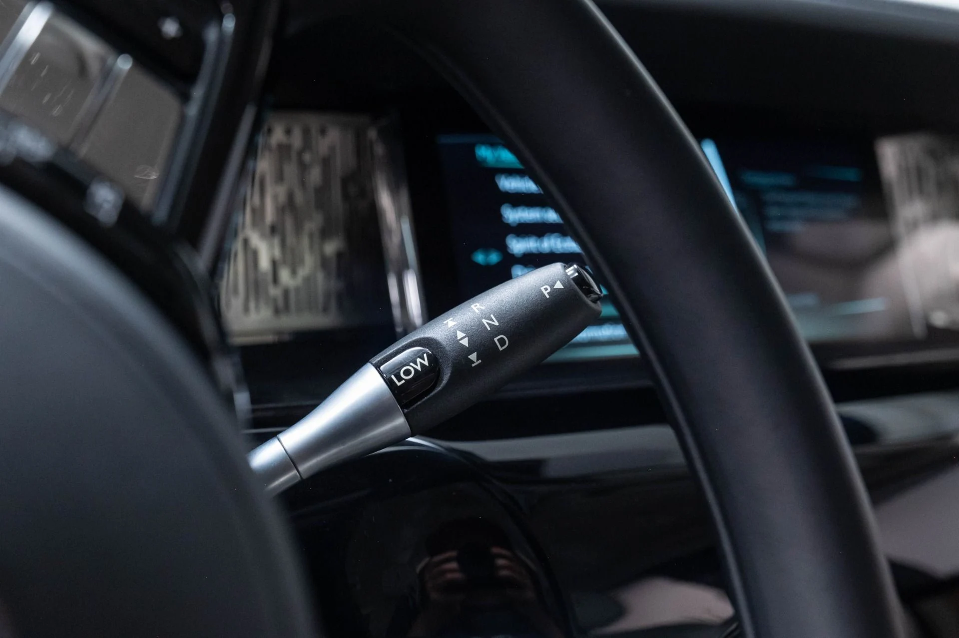 mph081_1256266900_Used_2019_Rolls_Royce_Phantom_1784063951_25350aae2f