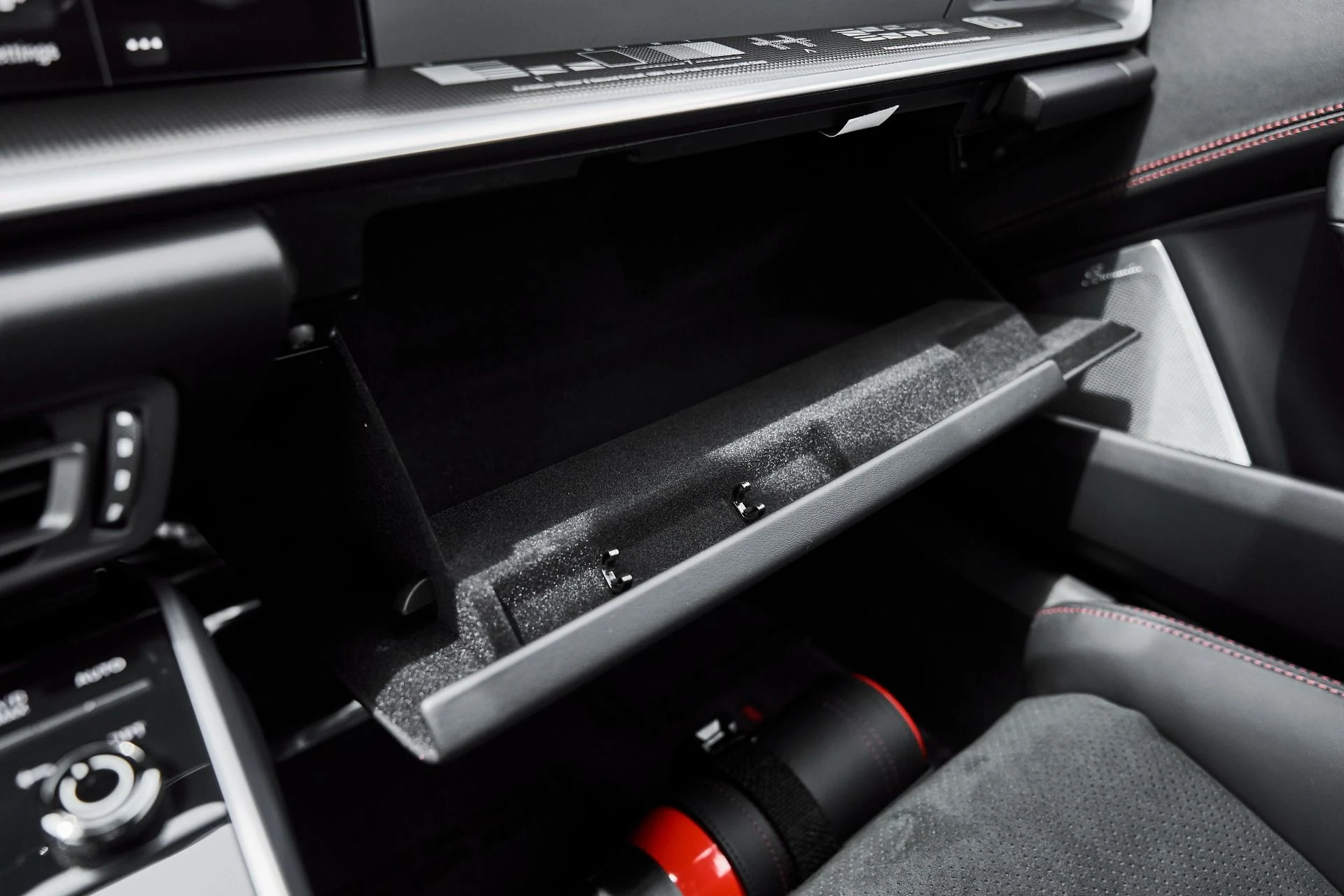 mph081_1377851622_Used_2024_Porsche_911_Turbo_S_1776446099_685c750b3f