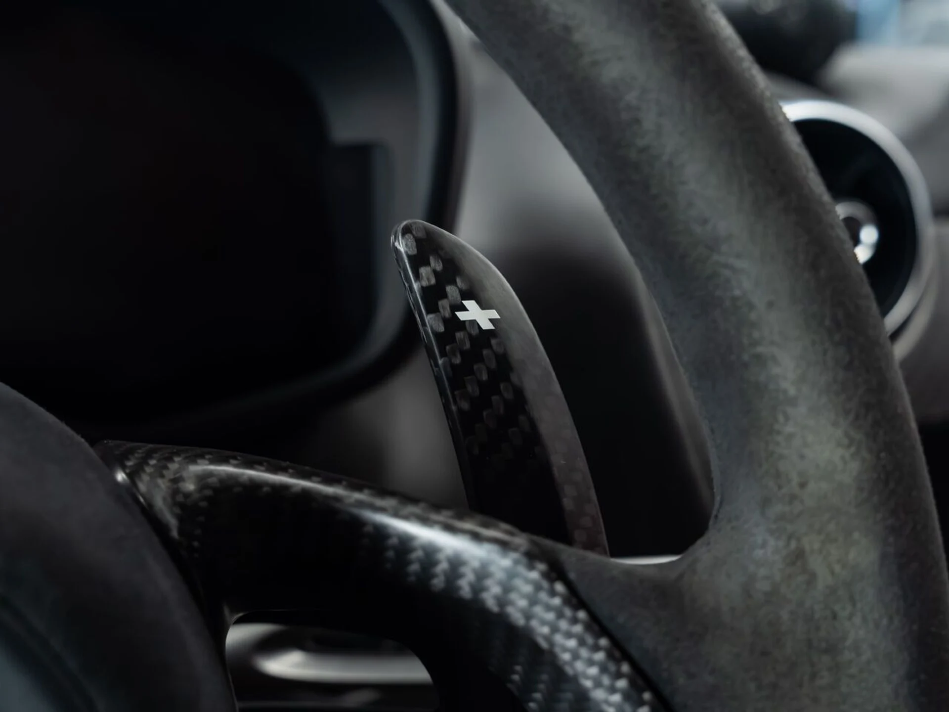 mph081_1570227759_mclaren_570s_2017_a62cf9e28c