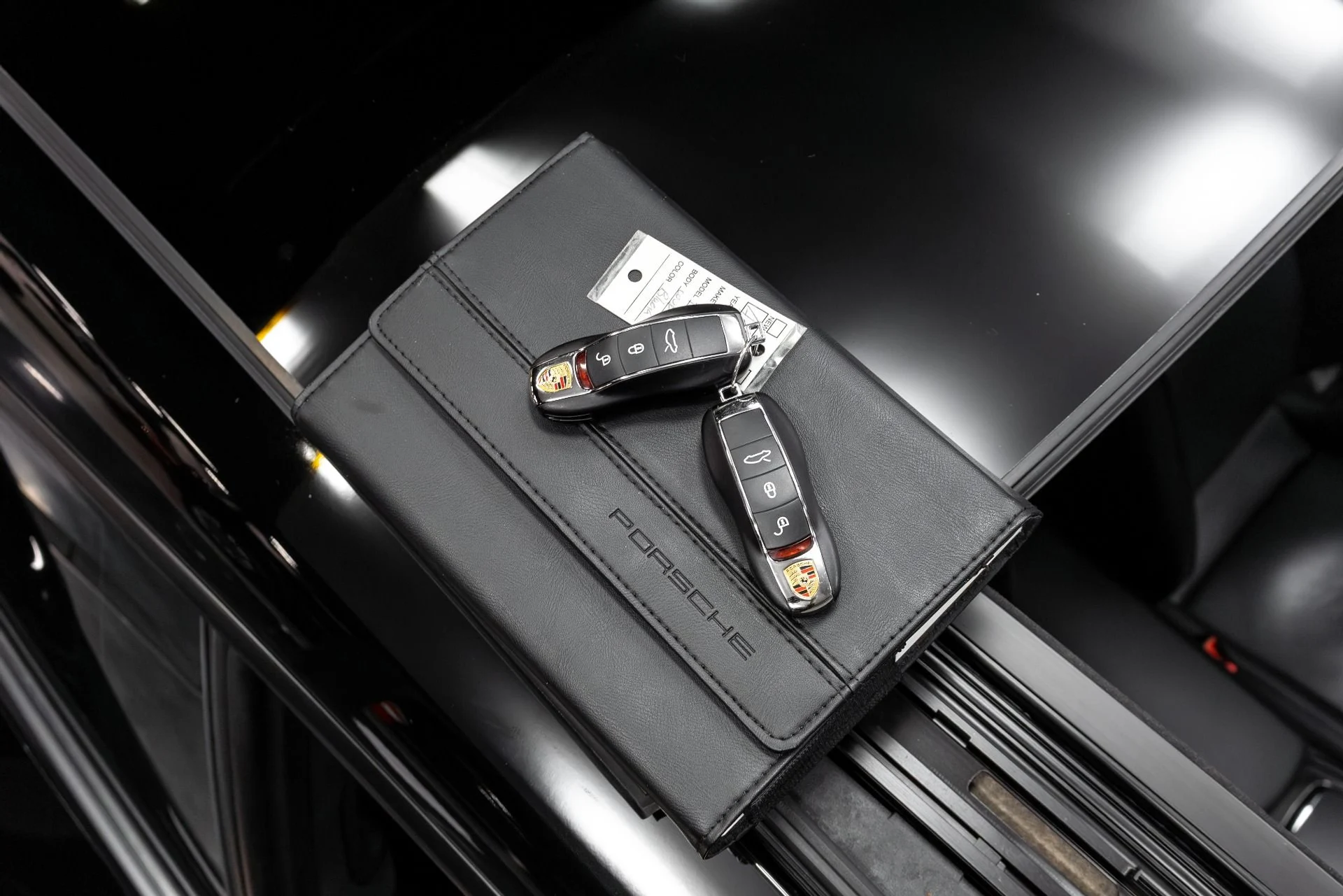 mph081_1603085903_Used_2015_Porsche_911_Turbo_S_1761834686_b67d2dec5e