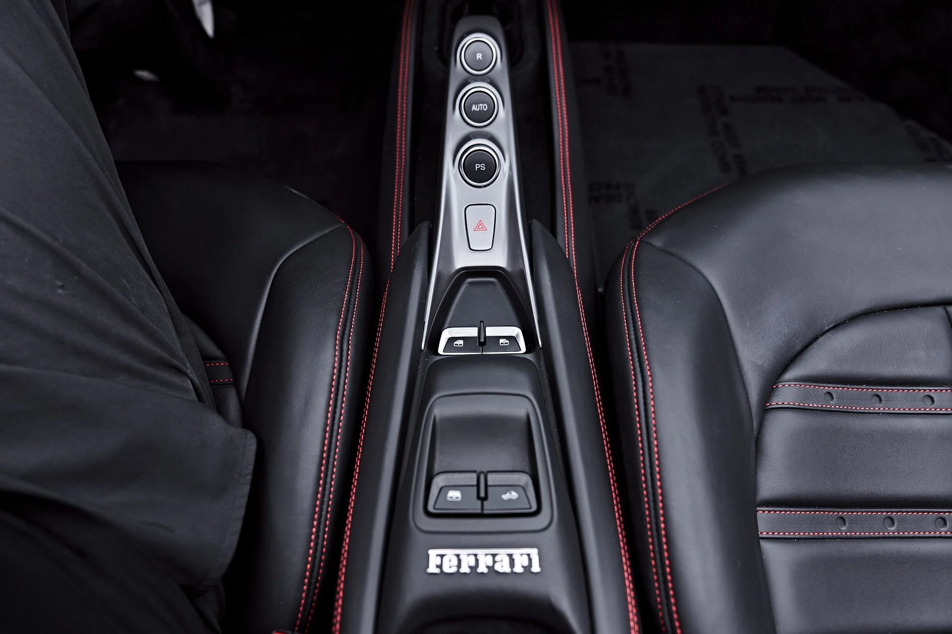 mph081_1698131089_Used_2022_Ferrari_F8_Spider_Base_1785538900_03cccb4b78
