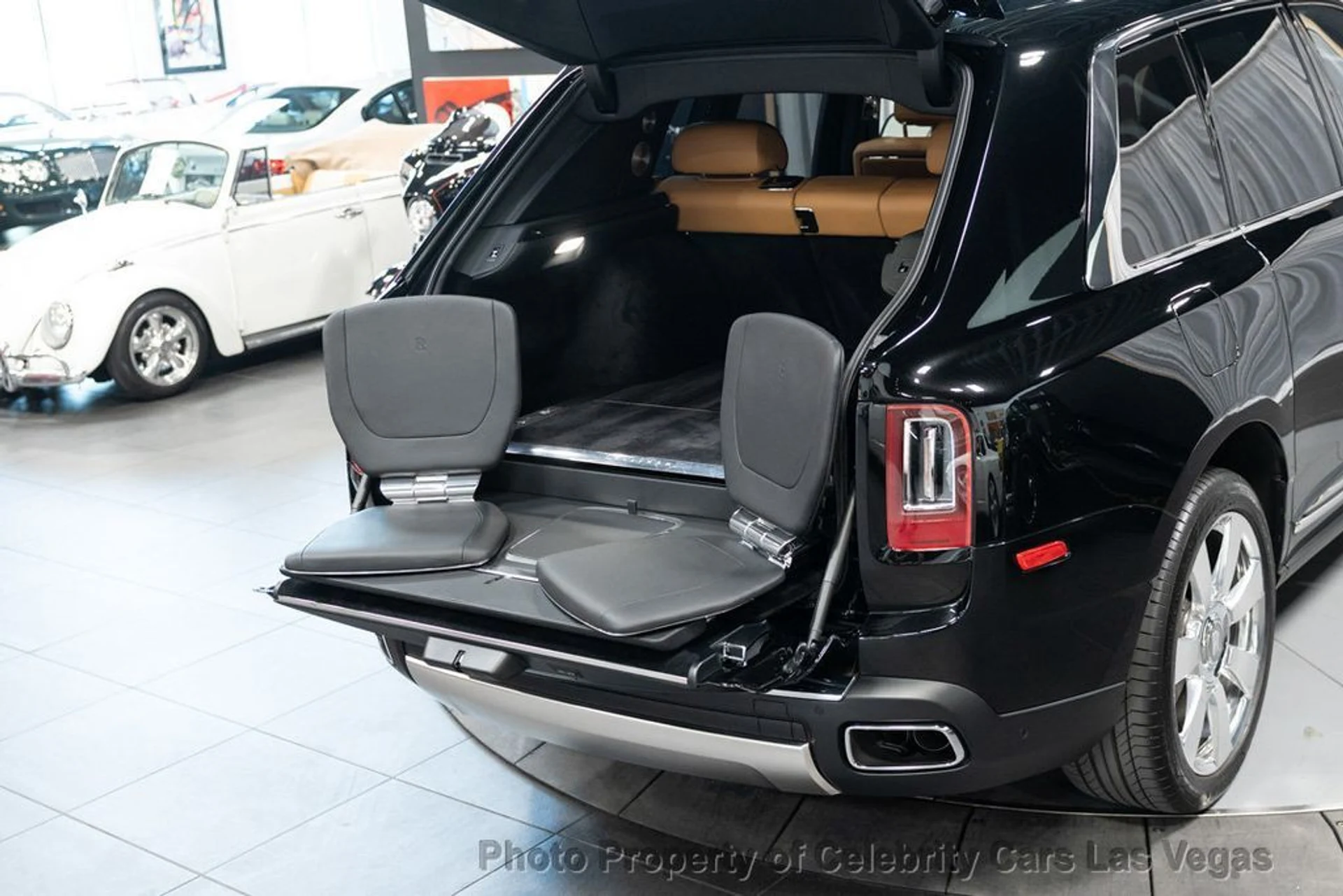 mph081_1727030464_used_2020_rolls_royce_cullinan_launchpackage404kmsrp_9707_22137832_82_1024_8ee9d924d6