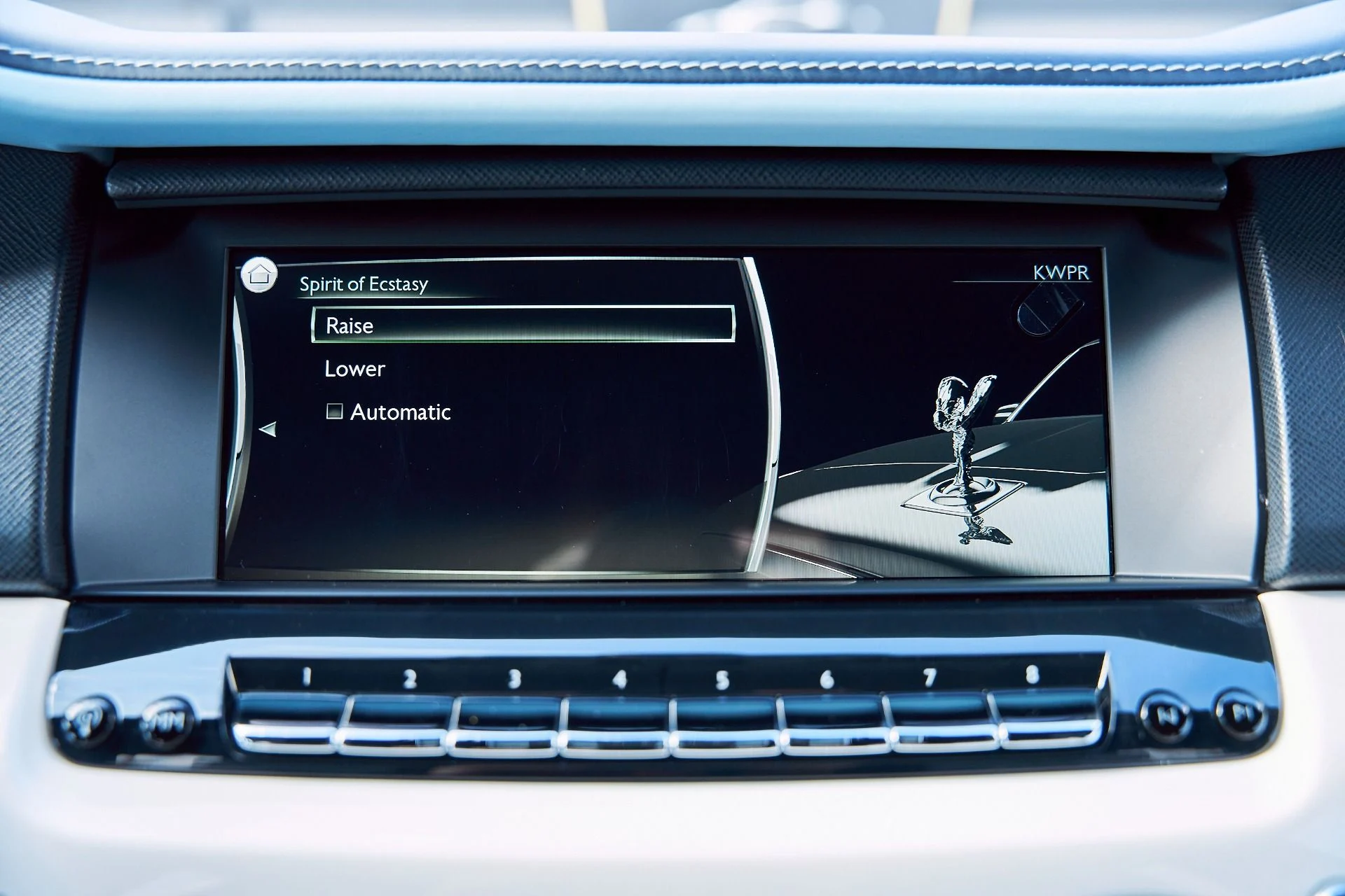 mph081_1743252825_Used_2022_Rolls_Royce_Cullinan_Base_1767400184_0bdfc38030