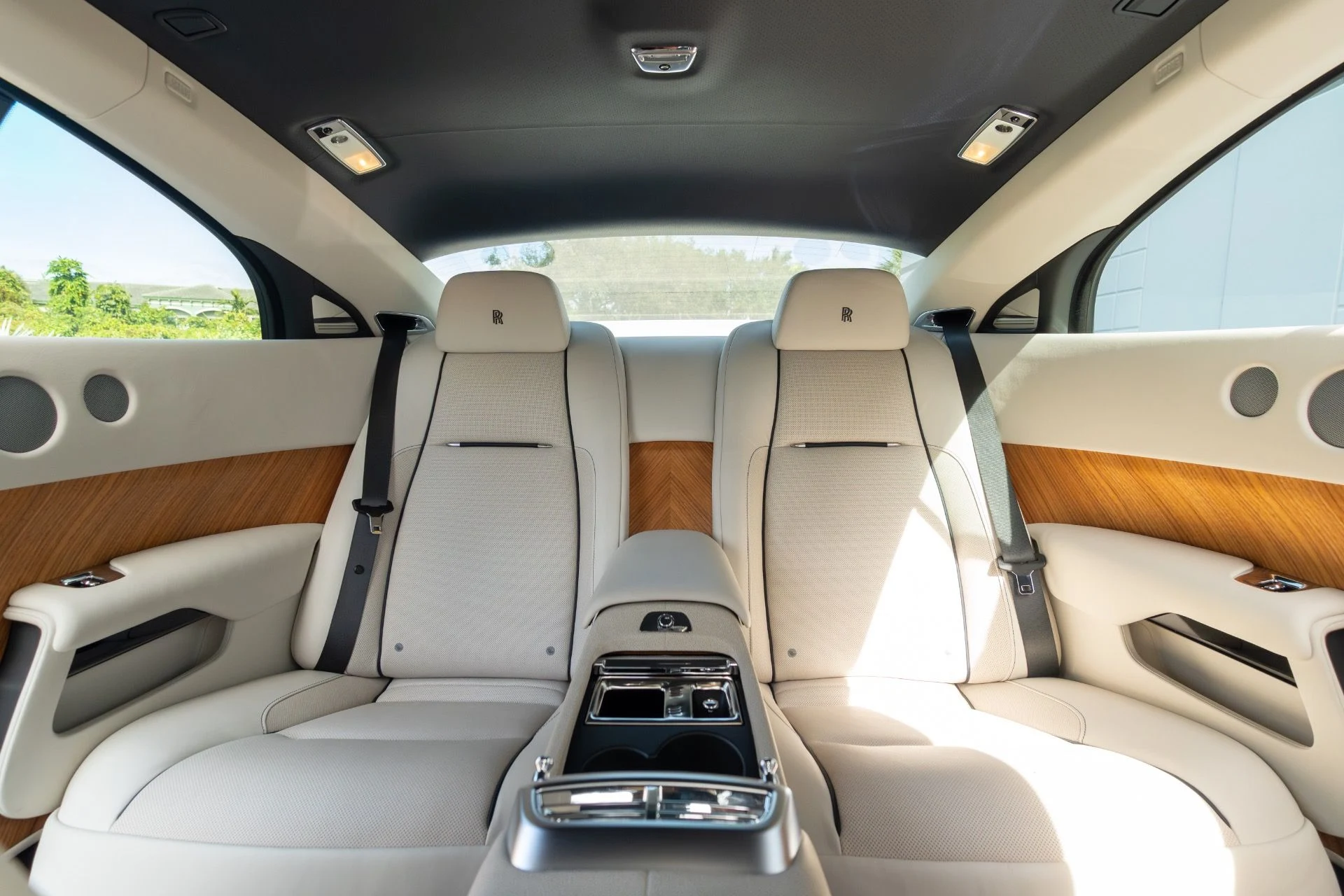 mph081_1776594094_Used_2016_Rolls_Royce_Wraith_1762887509_671eebd5d4