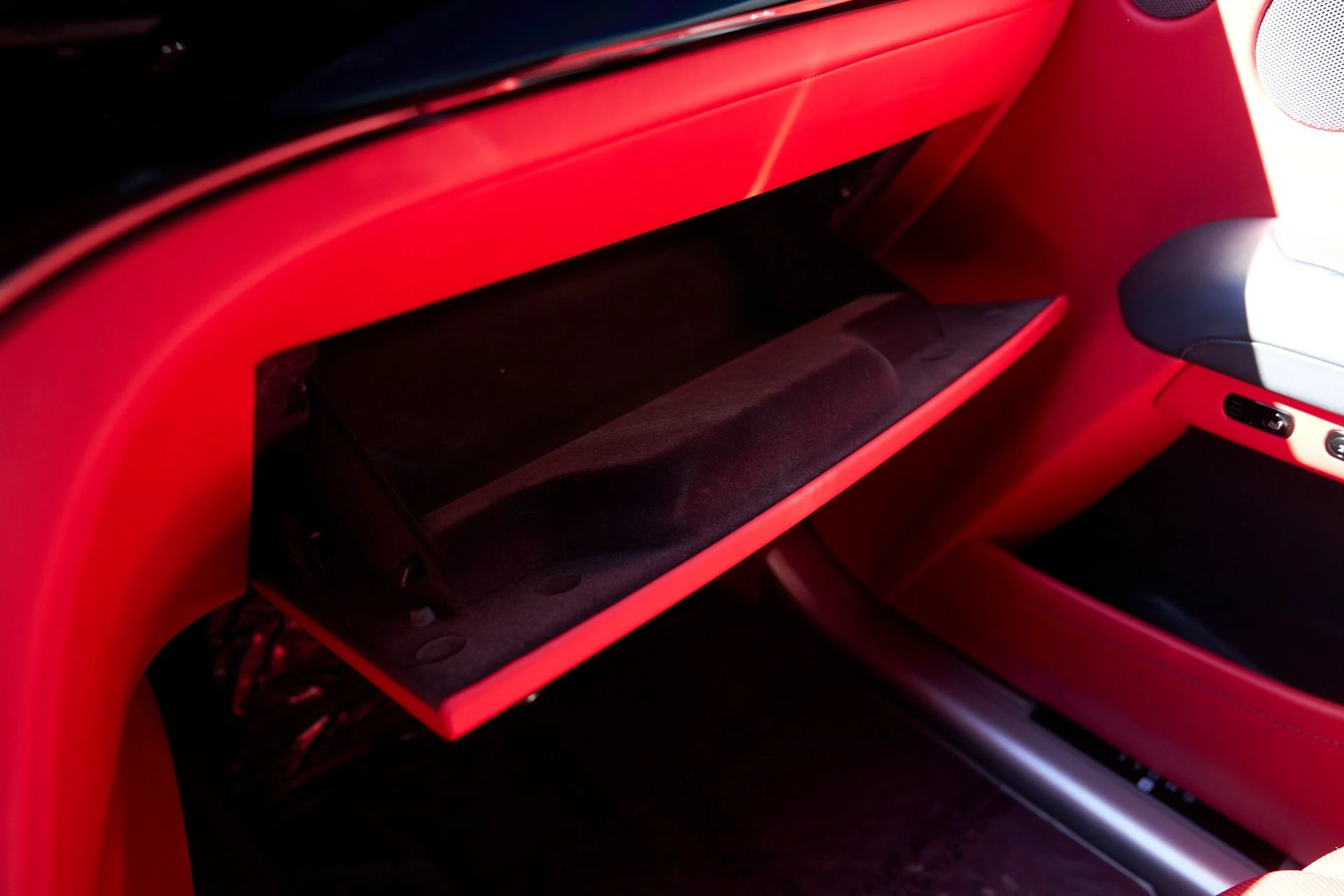 mph081_1784194012_Used_2022_Rolls_Royce_Ghost_Base_1772766111_b49b1f1e1c