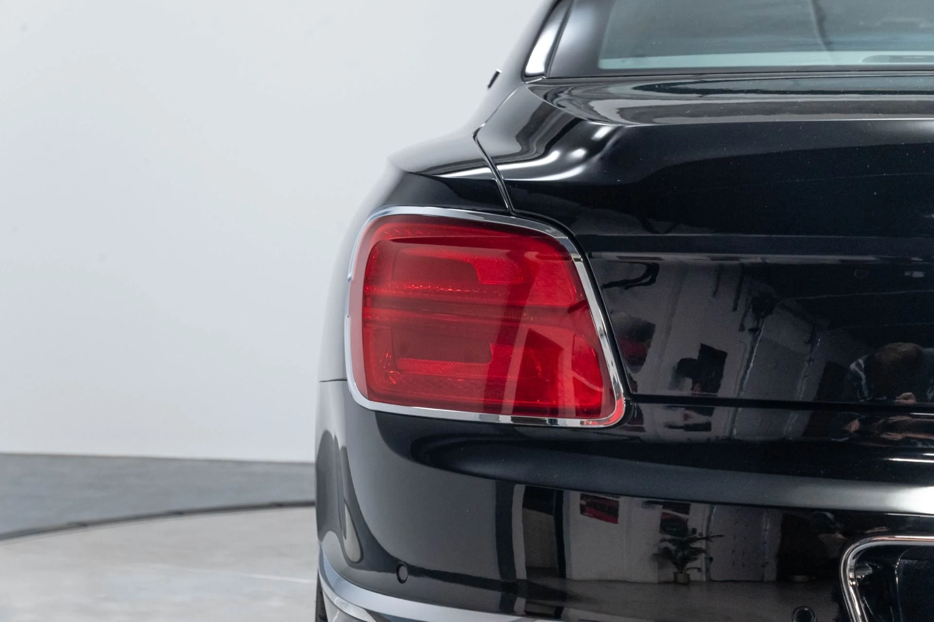 mph081_1851547312_Used_2020_Bentley_Flying_Spur_W12_1785337642_a0e5a5a4b6