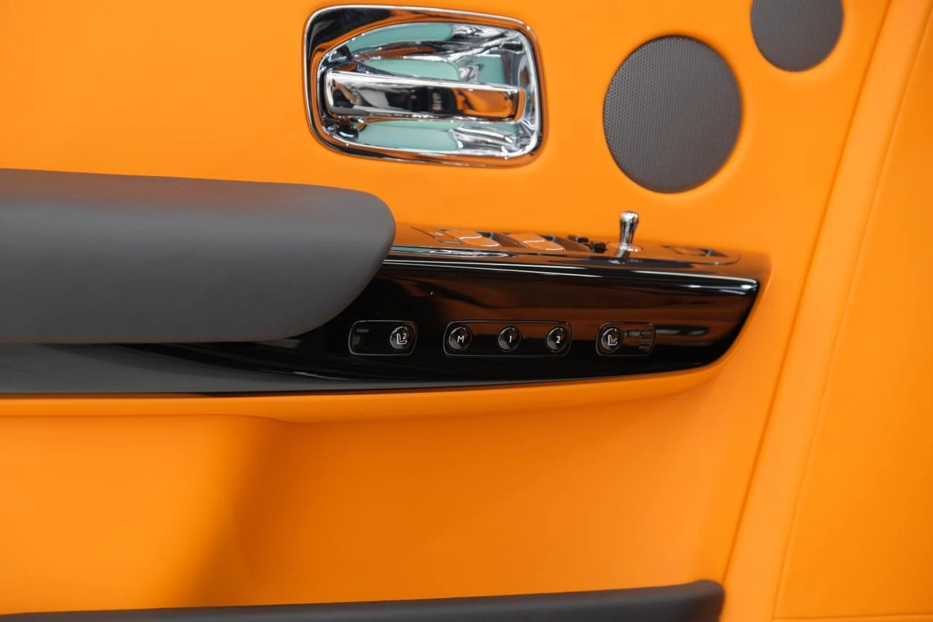 mph081_1945822189_122c39c4498f4413c11f69feac754b18_1c24564f59