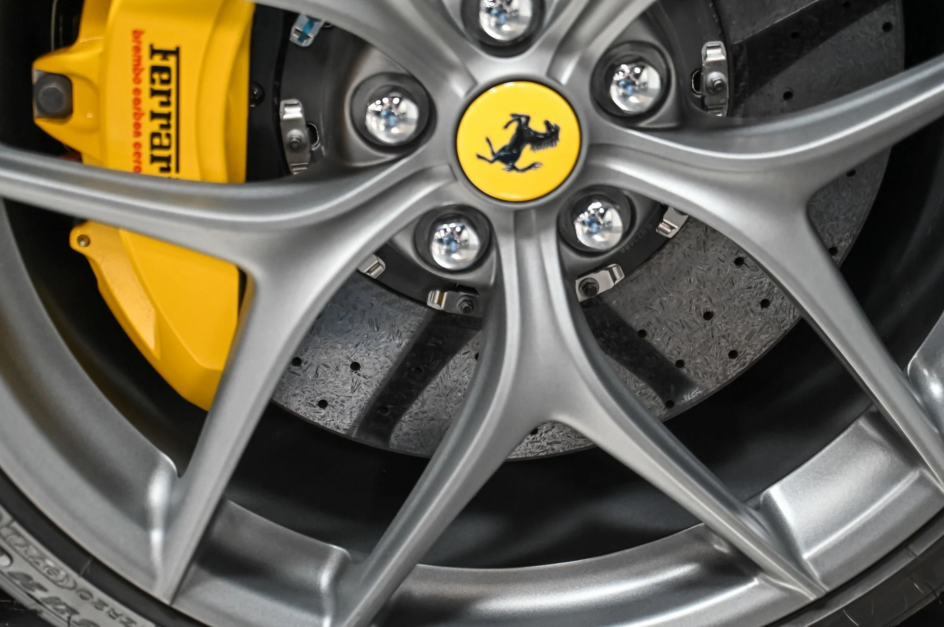 mph081_1975196135_Used_2016_Ferrari_F12_Berlinetta_1756933950_953c8aed3e