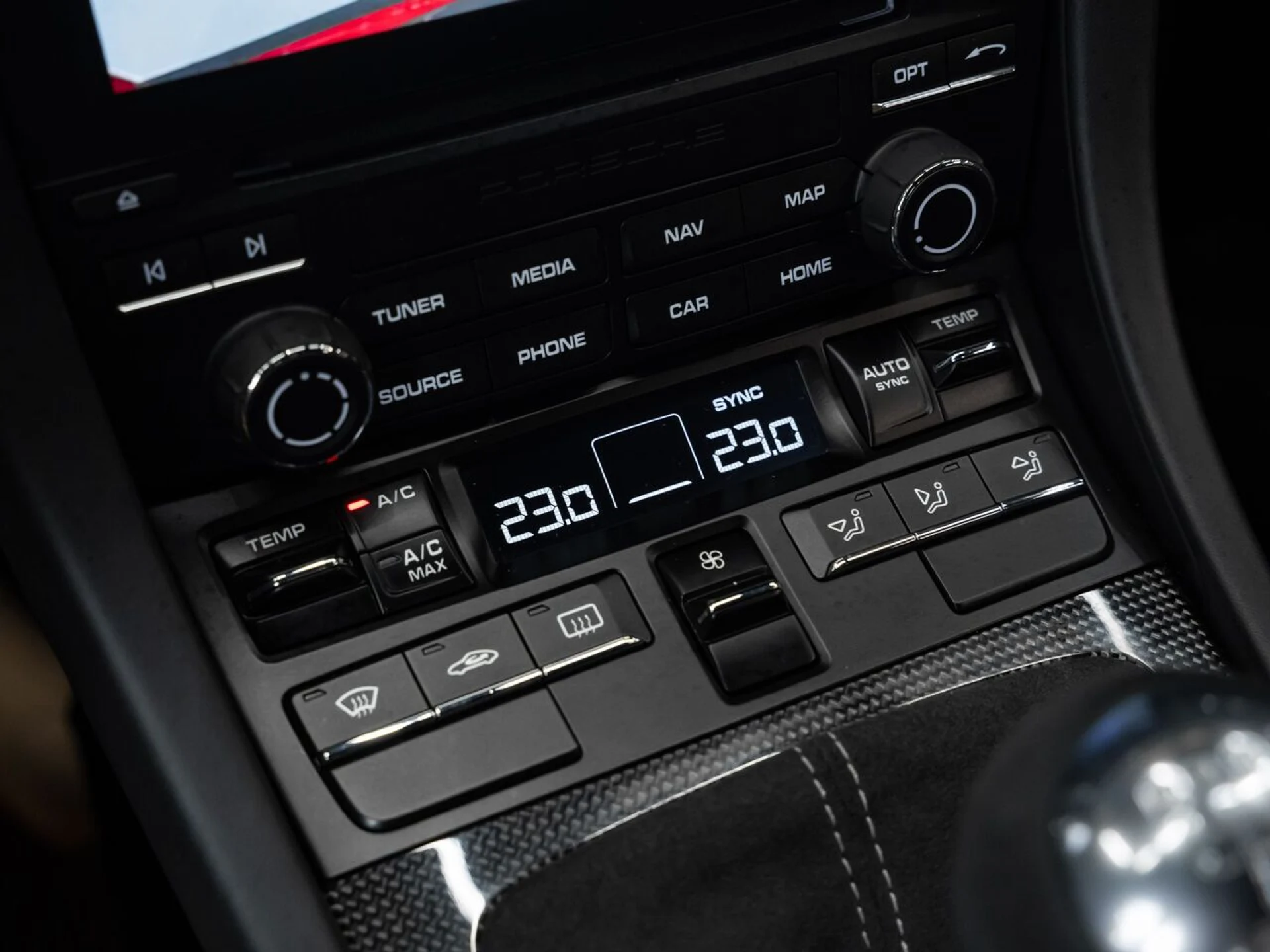 mph081_1976974541_porsche_911_2018_c2eb61d187