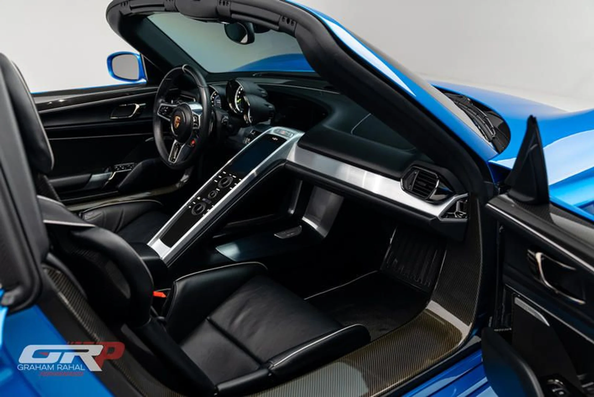 mph081_2114175126_F5_E01996_CDD_9_4076_87_A8_95_C29588_A455_8920240ce5