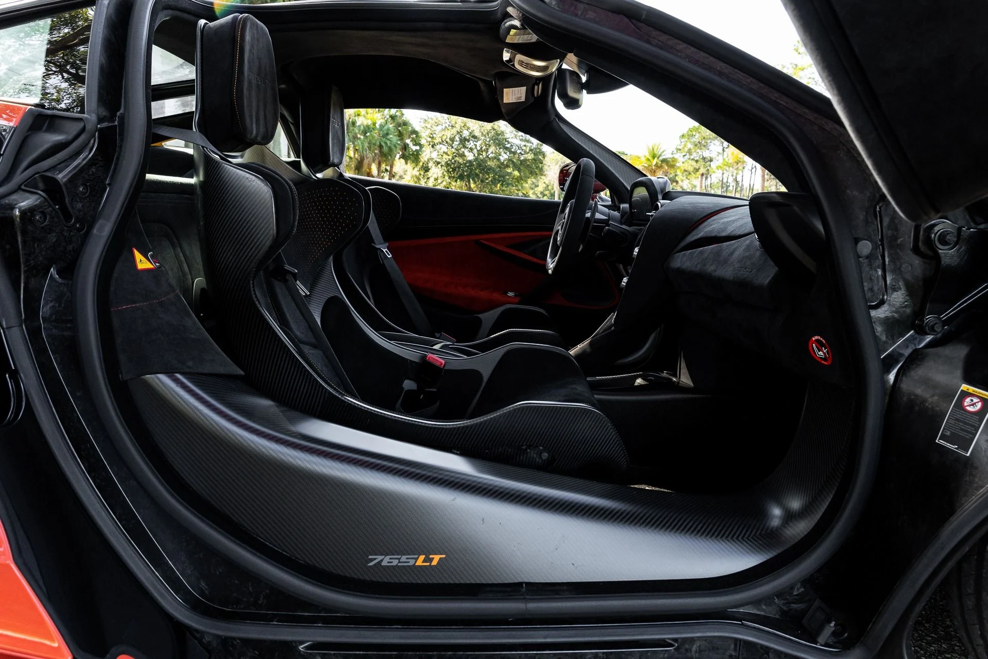 mph081_226246481_249_p82_l_51b13cf542