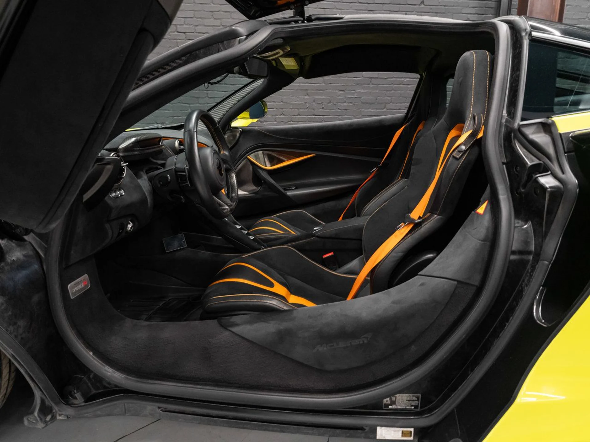 mph081_232056454_mclaren_720s_2018_3a978b5450