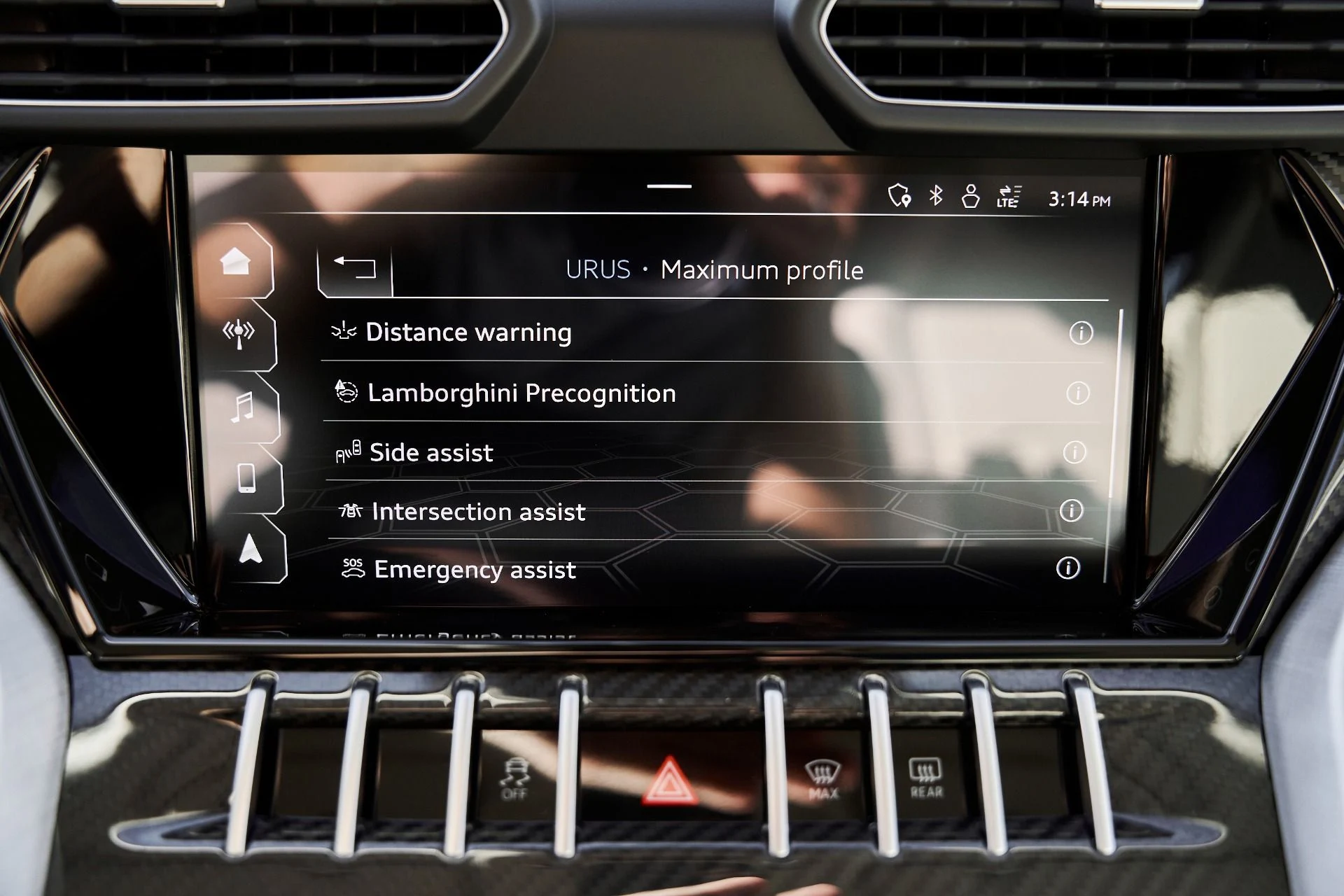 mph081_2476802110_Used_2021_Lamborghini_Urus_1772650750_fa6918ac96