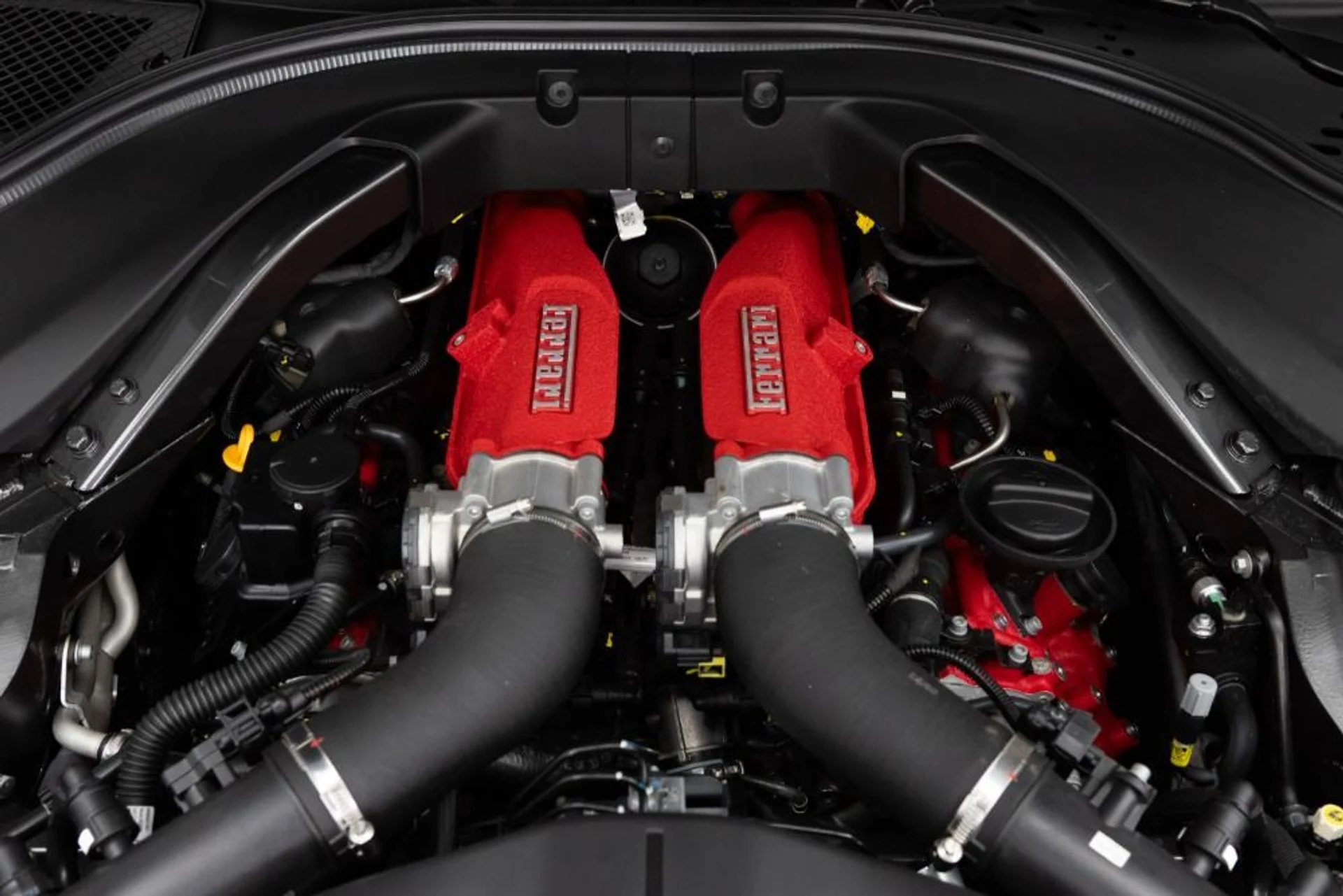 mph081_2499491640_Used_2024_Ferrari_Roma_b70e0f1910