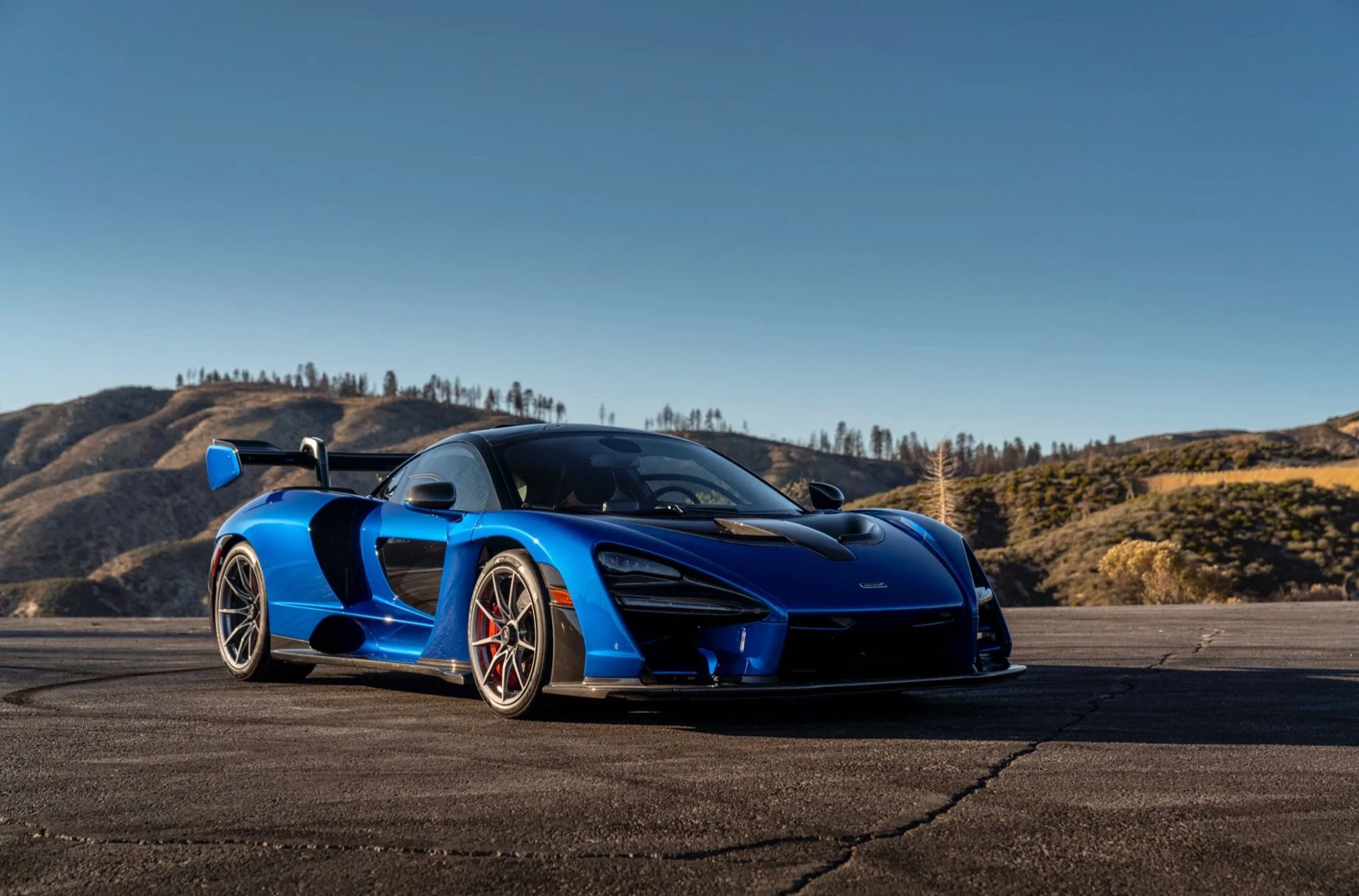 mph081_2567177519_Used_2019_Mc_Laren_Senna_Coupe_ULTRA_RARE_Only_1400_Miles_MSO_Options_Carbon_Fiber_Serviced_1650319778_4898f014c6