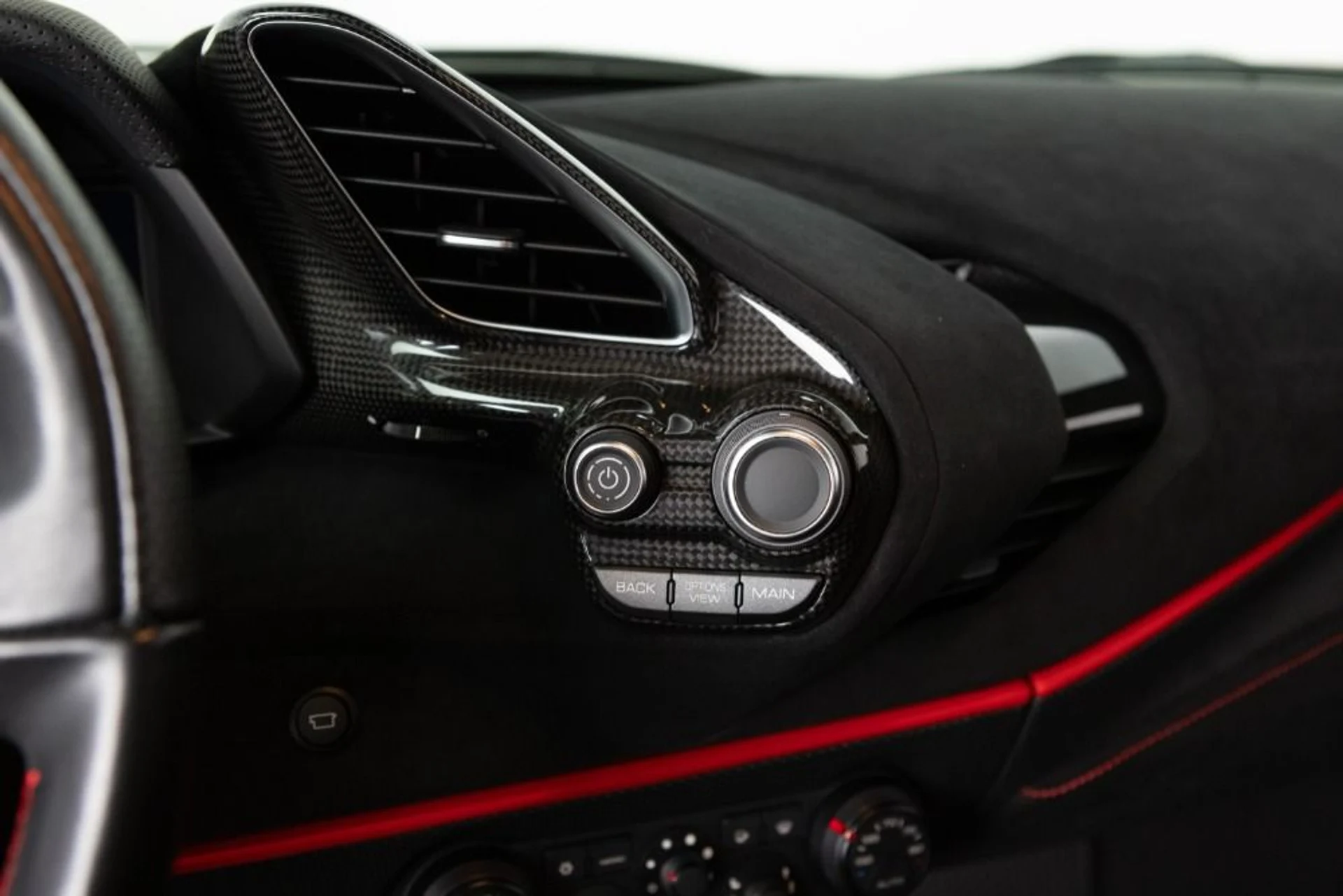 mph081_2695627152_Used_2020_Ferrari_488_Pista_8d79018ee5