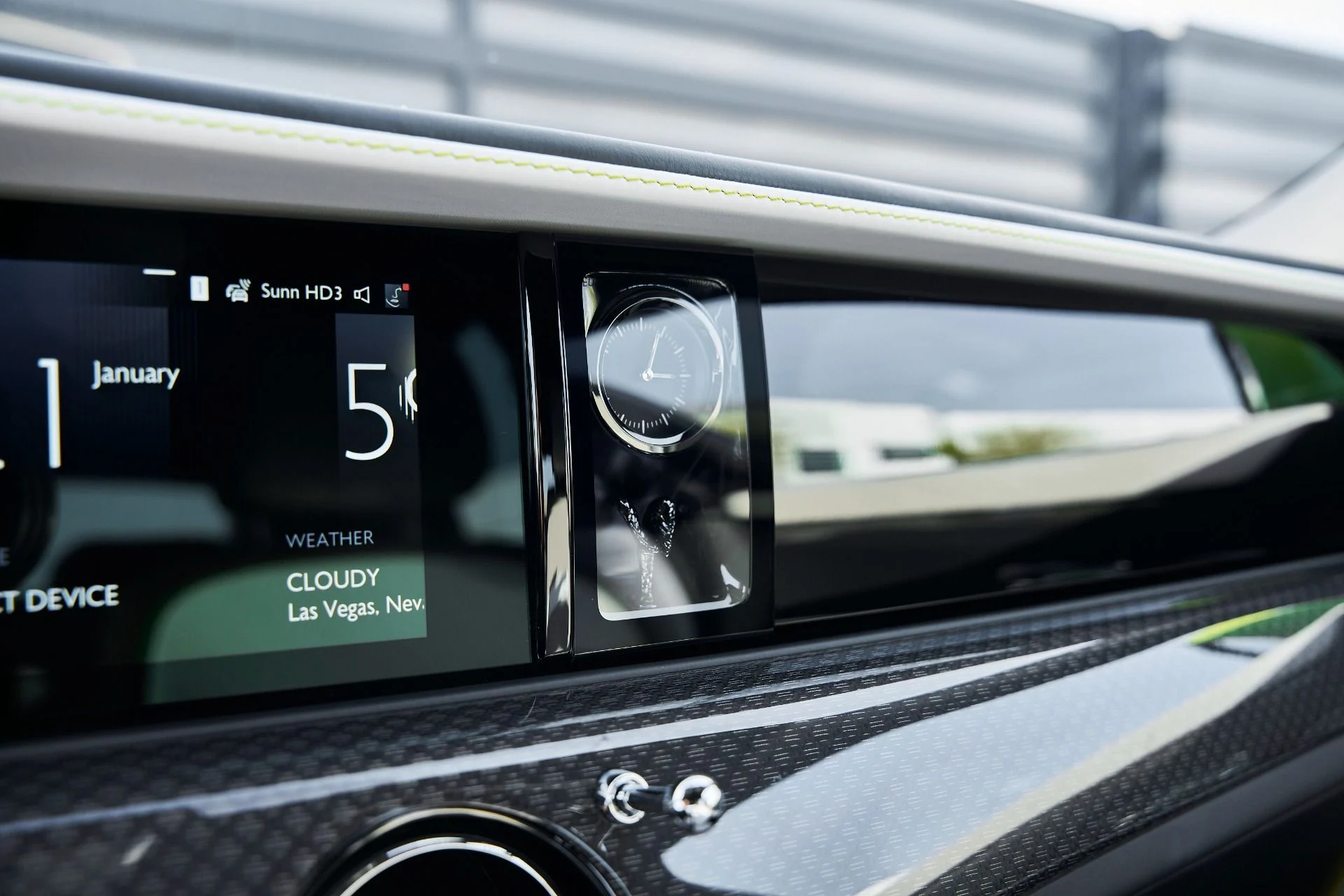 mph081_2836527537_Used_2025_Rolls_Royce_Ghost_Black_Badge_1769049614_dc90583656