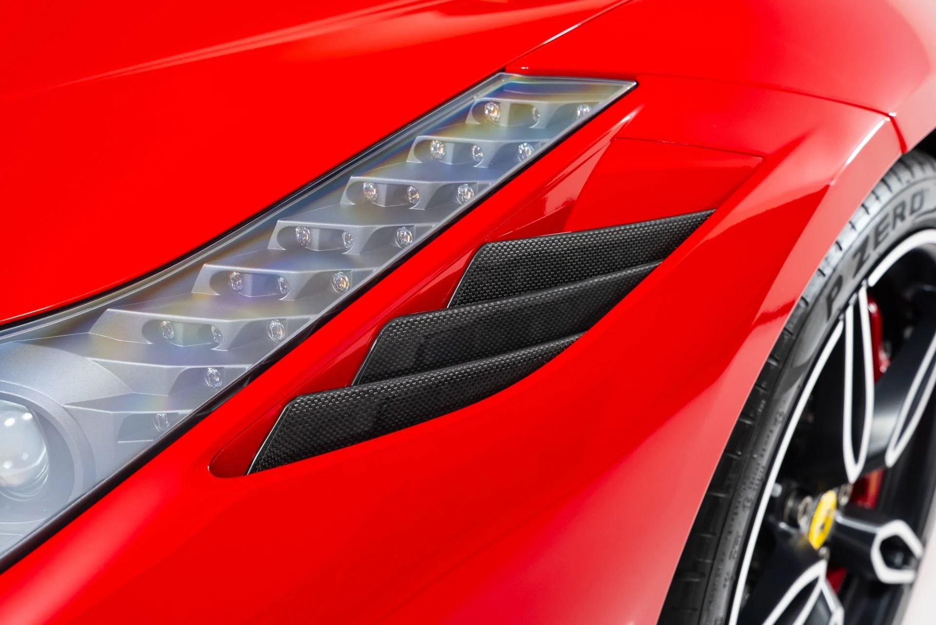 mph081_2846506955_Used_2015_Ferrari_458_Speciale_Aperta_1760122907_08660425de