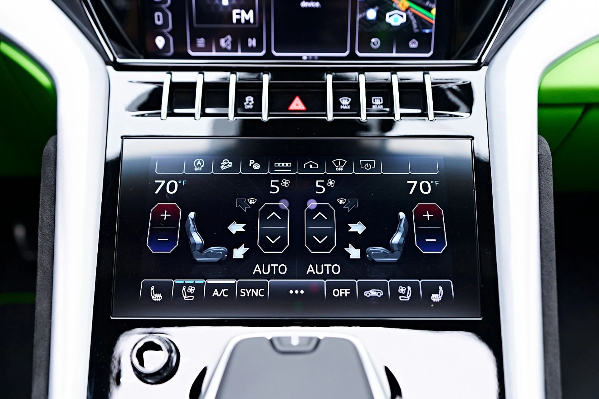 mph081_2900039087_Used_2024_Lamborghini_Urus_S_1745956869_e121fb9a7d