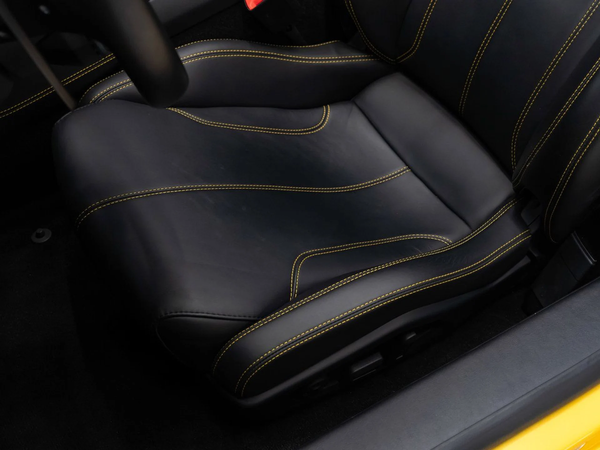 mph081_3050510748_lamborghini_huracan_2017_72fa35c120