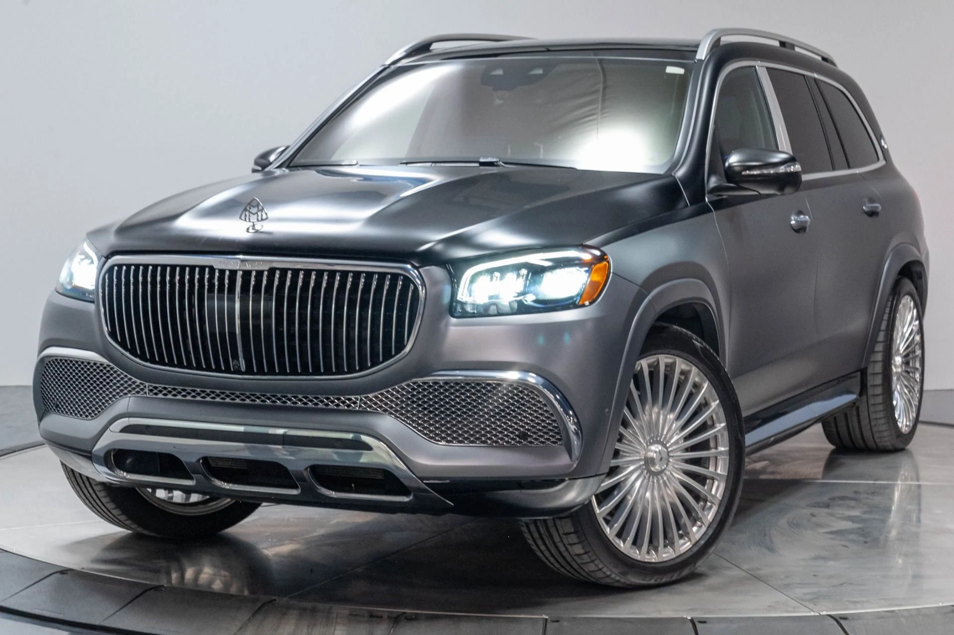 mph081_3076550411_Used_2022_Mercedes_Benz_GLS_Maybach_GLS_600_4_MATIC_1784906738_4ad1df4502