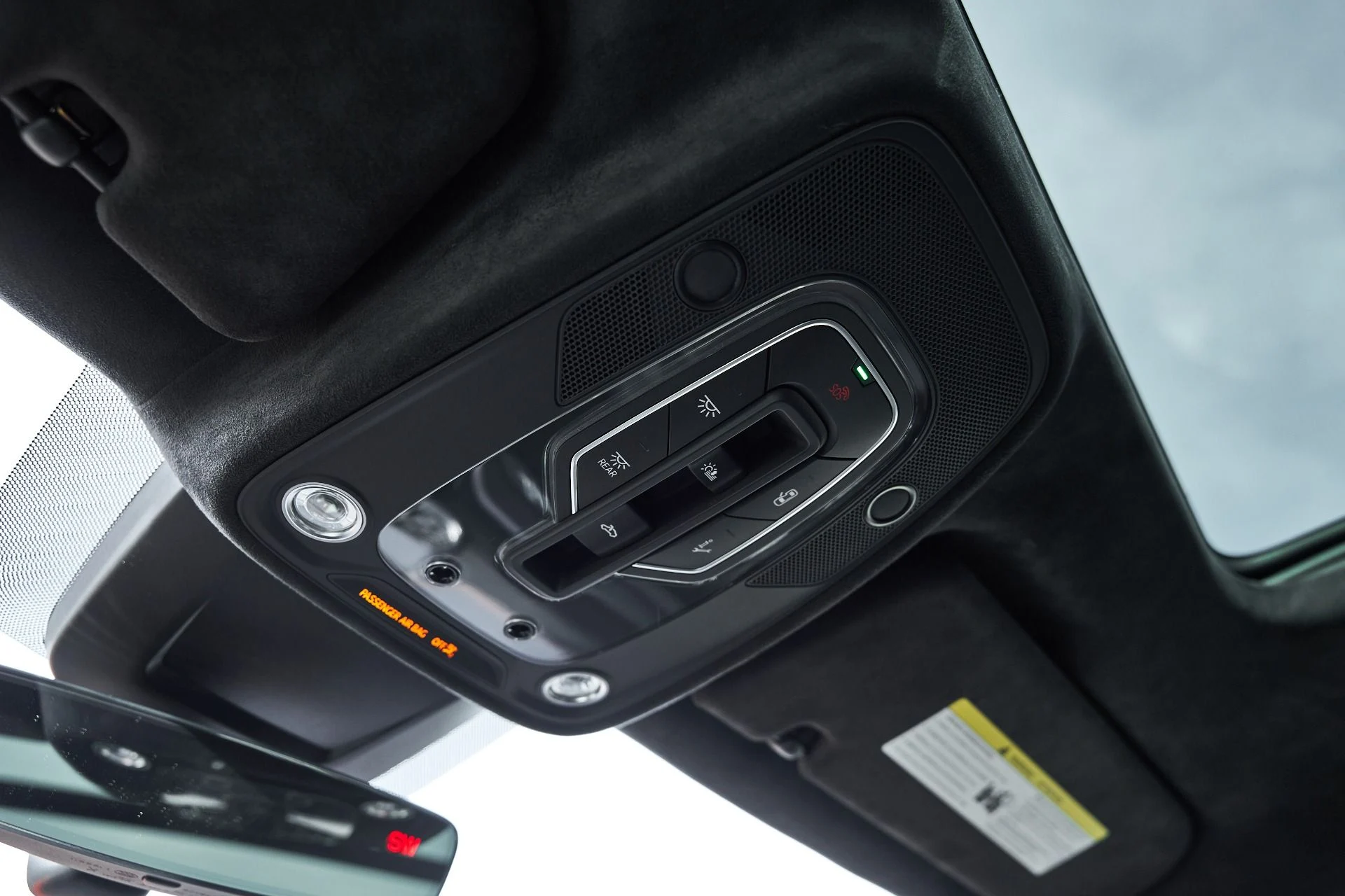 mph081_3105158624_Used_2022_Lamborghini_Urus_1766457504_283ce19abb