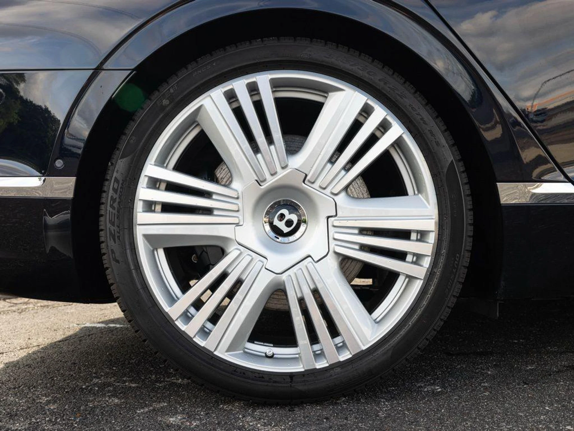 mph081_321028092_515382885_69f3604f087c98a25cbbb495_0e18de3812