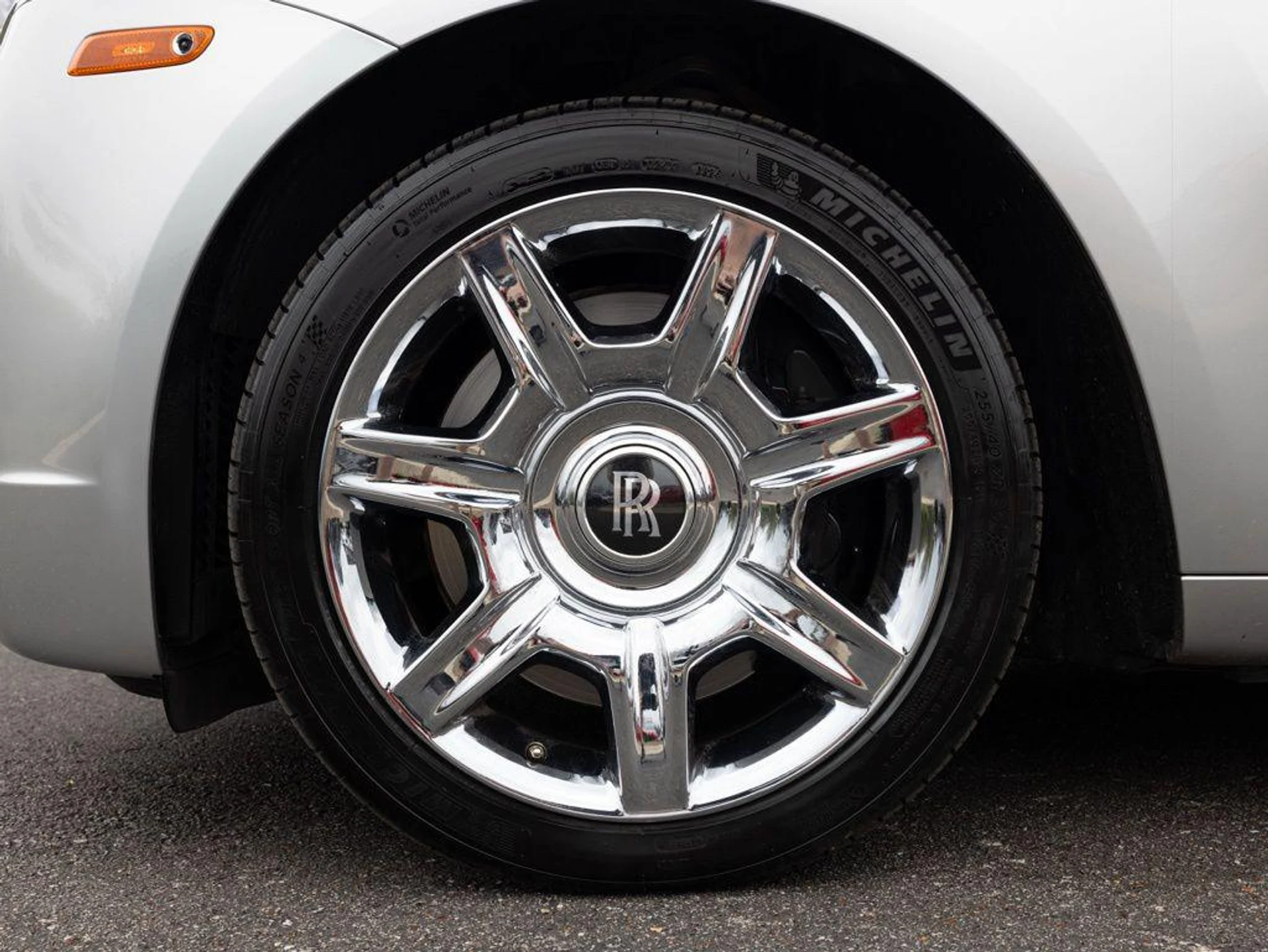 mph081_3305577932_507279829_69c7d6abbe5600699b4722a5_8c245e1f72