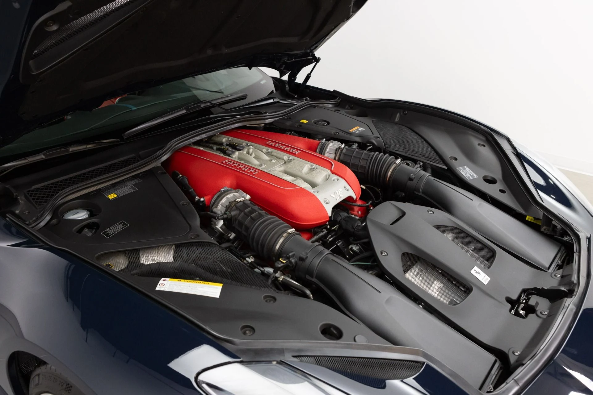 mph081_3314367110_Used_2020_Ferrari_812_Superfast_1779459079_a7384cf808