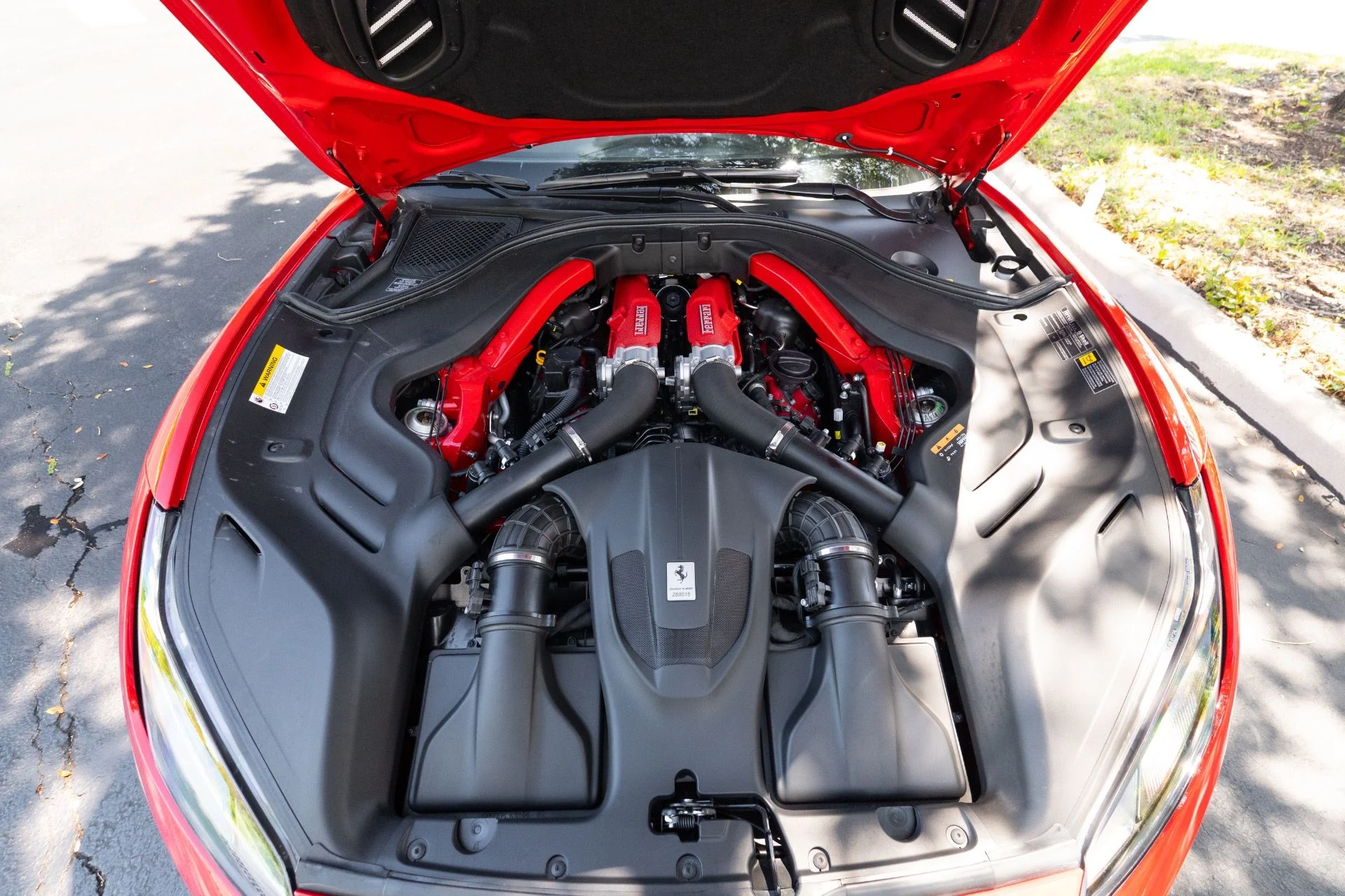 mph081_3315268075_Used_2023_Ferrari_Portofino_M_1778867295_663847b171