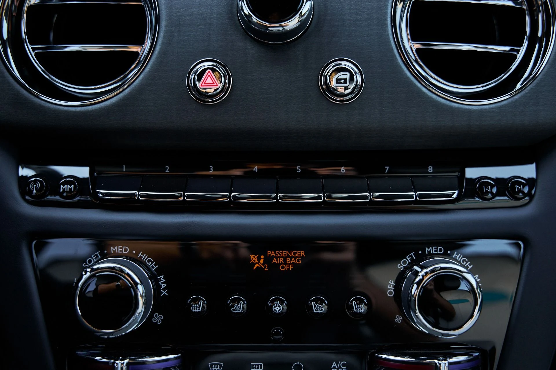 mph081_333014914_Used_2025_Rolls_Royce_Ghost_Base_1770087533_f60f1c0cee