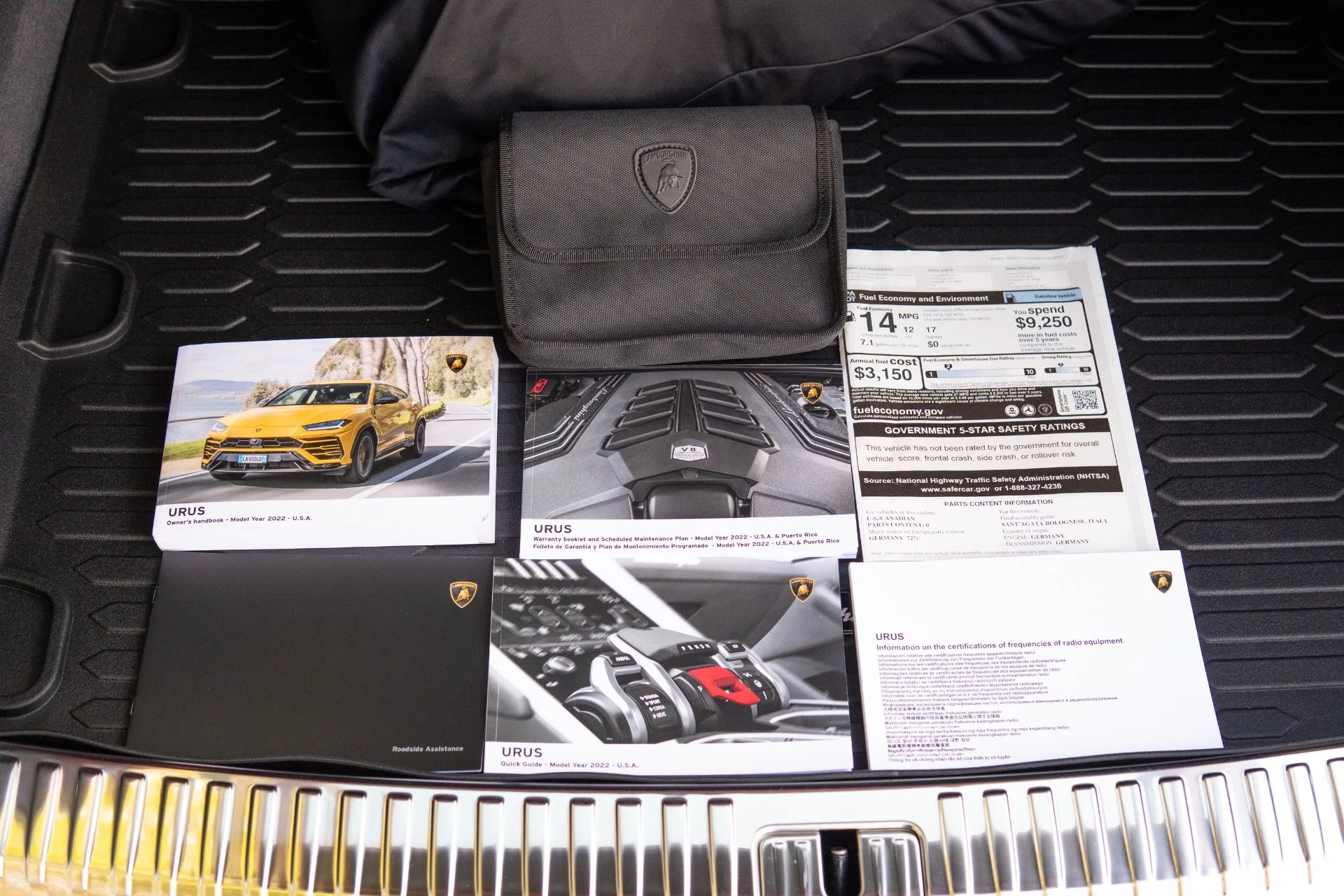 mph081_3376587963_Used_2022_Lamborghini_Urus_1770690392_227e9d43ac