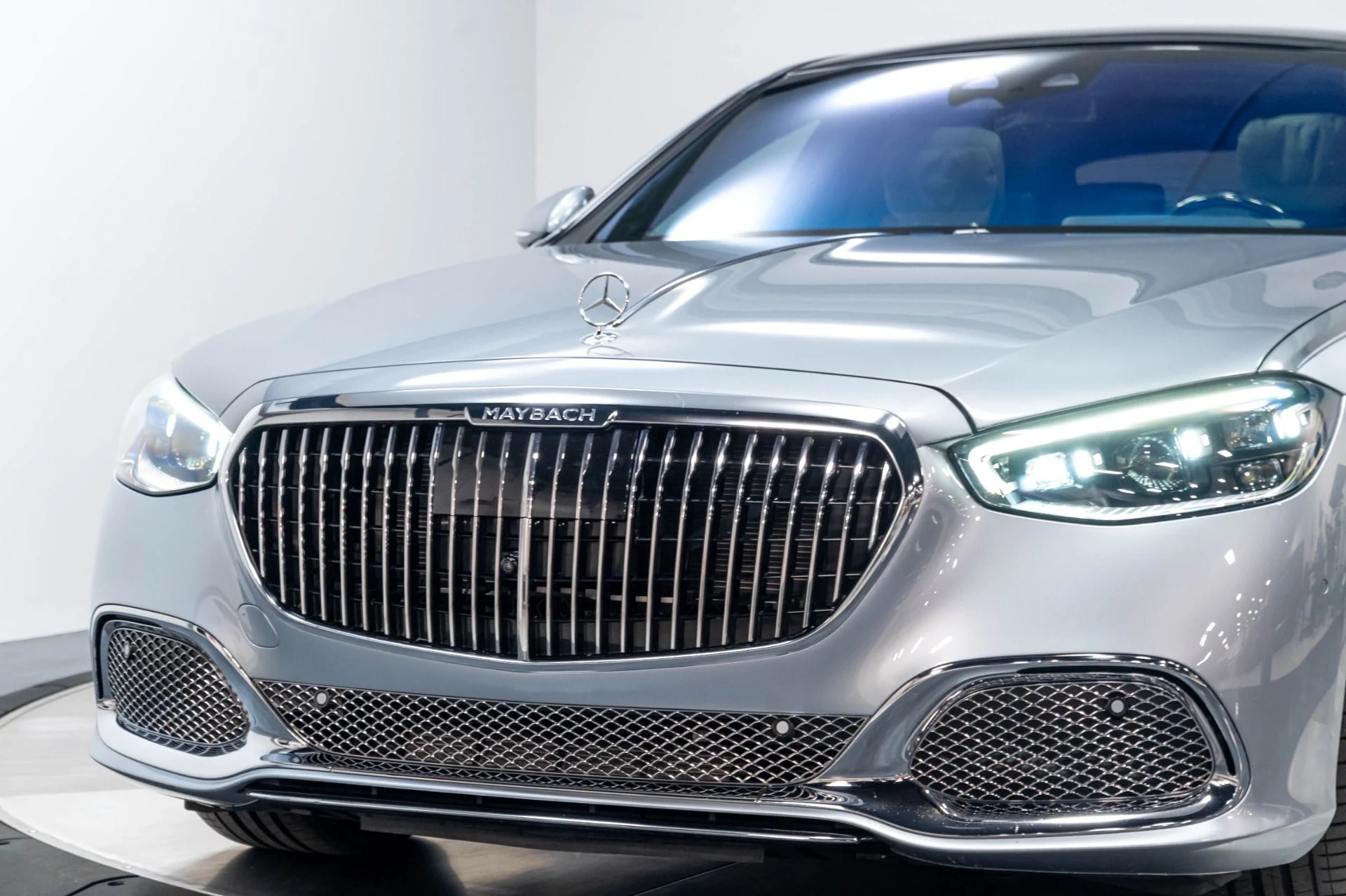 mph081_3448495674_Used_2024_Mercedes_Benz_S_Class_Maybach_S_680_4_MATIC_1777501614_daba574b83