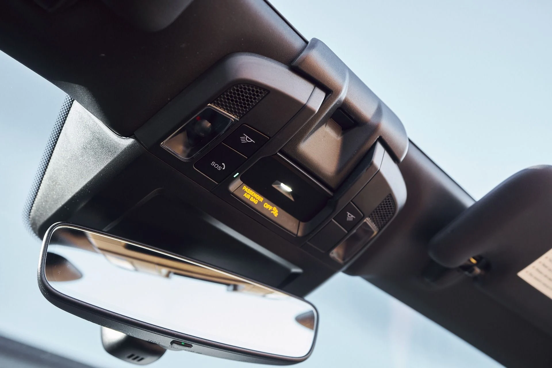 mph081_3459165436_Used_2023_Porsche_911_Turbo_S_1764903276_2c2ddf3507