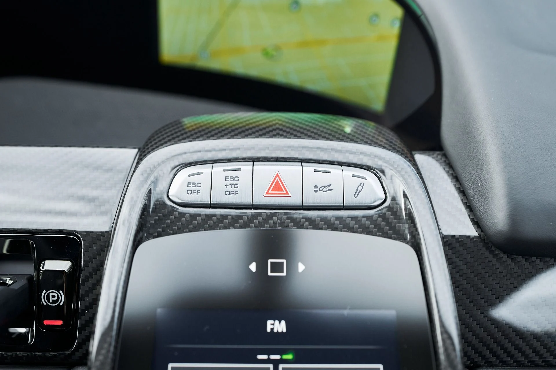 mph081_3486759840_Used_2015_Porsche_918_Spyder_w_Weissach_Package_1764874366_b41eb0e61d