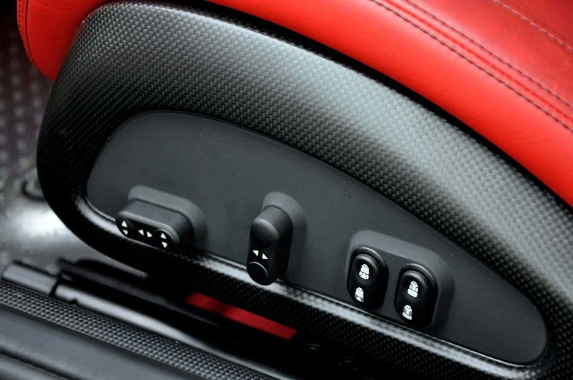 mph081_354724715_81_p82_l_666ad2de8a