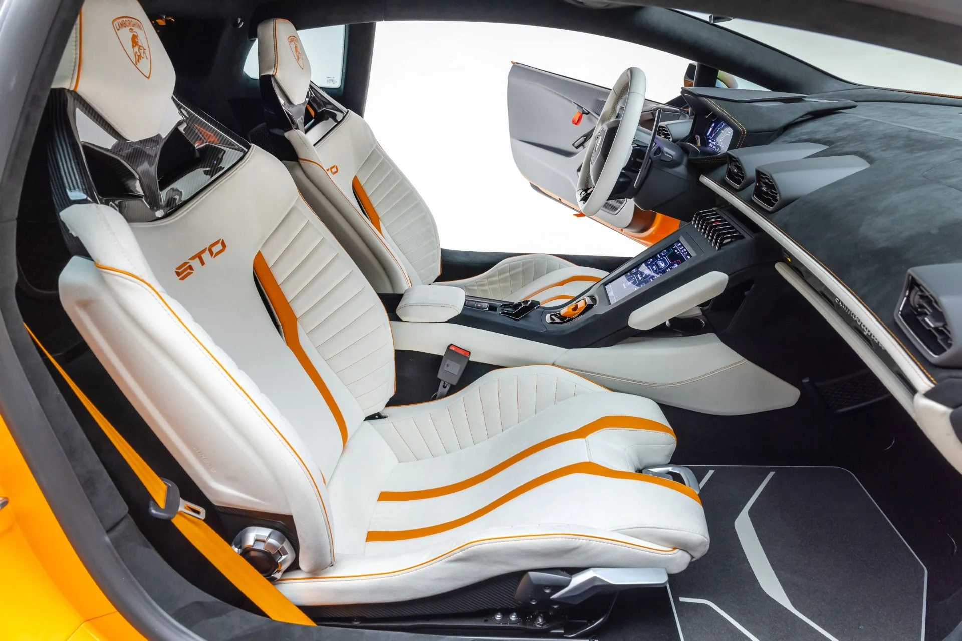 mph081_3553018188_13165_p82_l_3e42bb2281