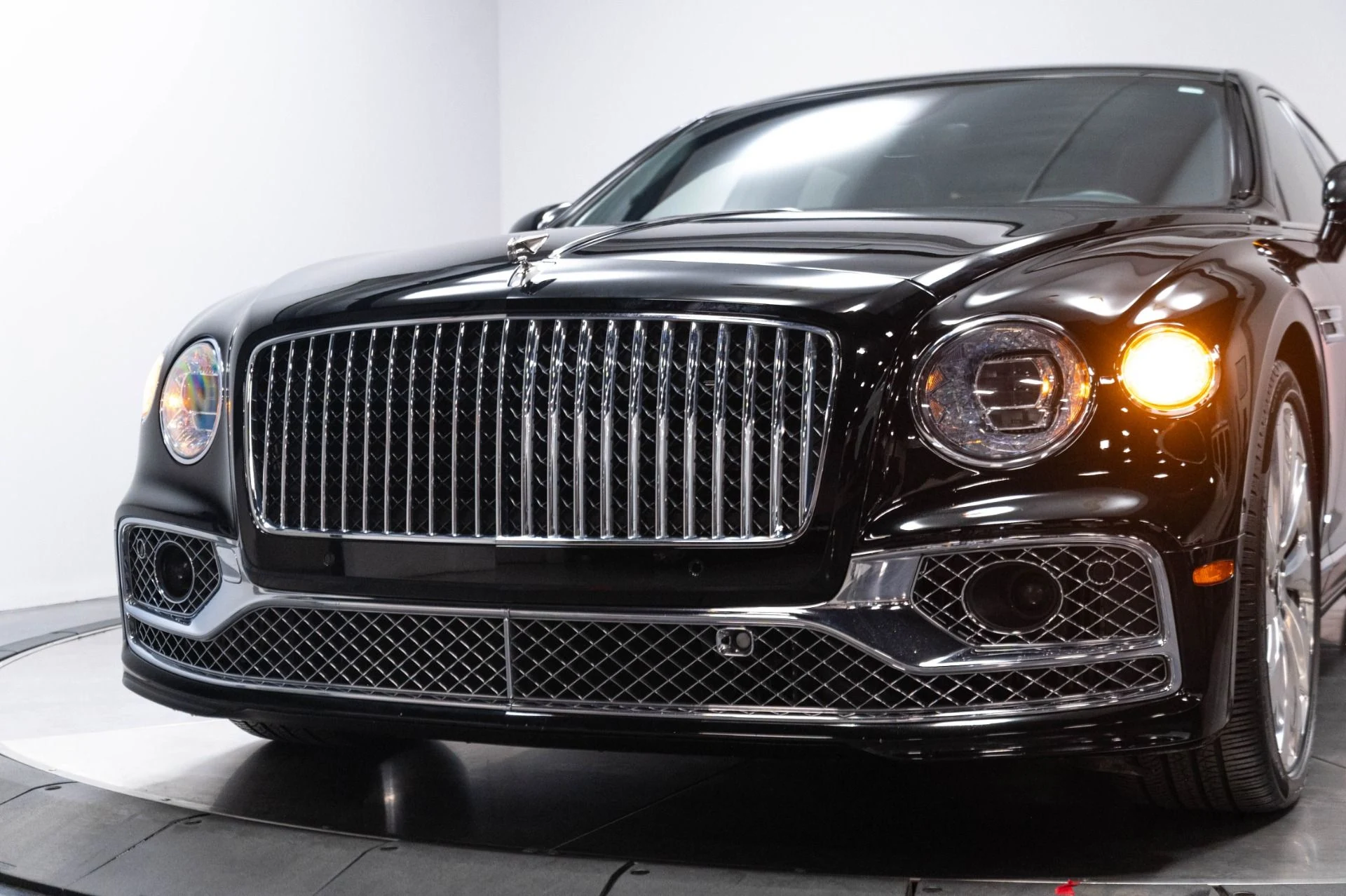 mph081_3628327012_Used_2020_Bentley_Flying_Spur_W12_1783372083_d1d99673e0