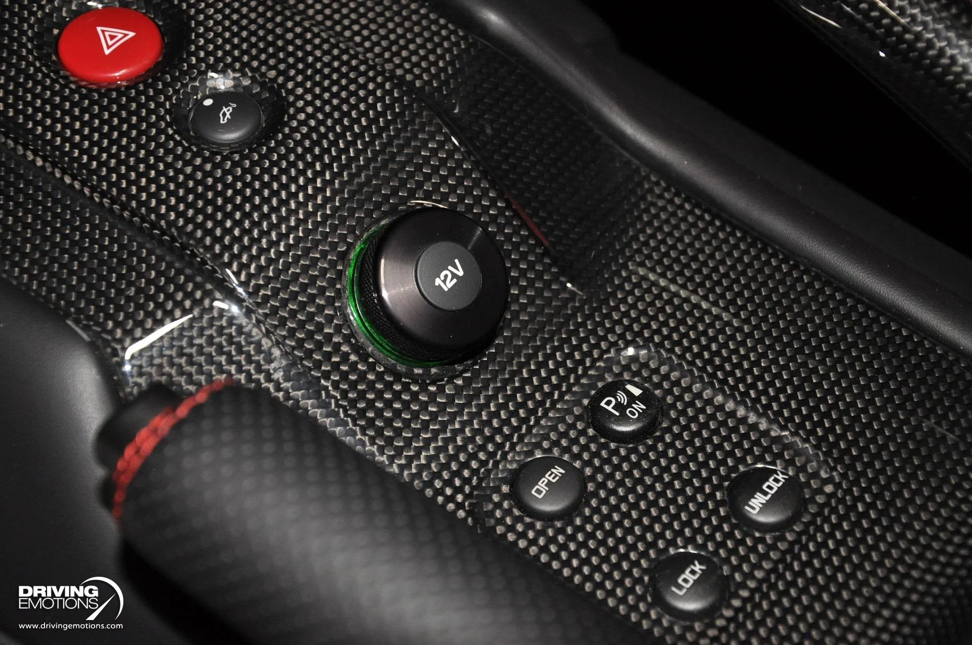 mph081_3732092058_438_p82_l_6670ee559c